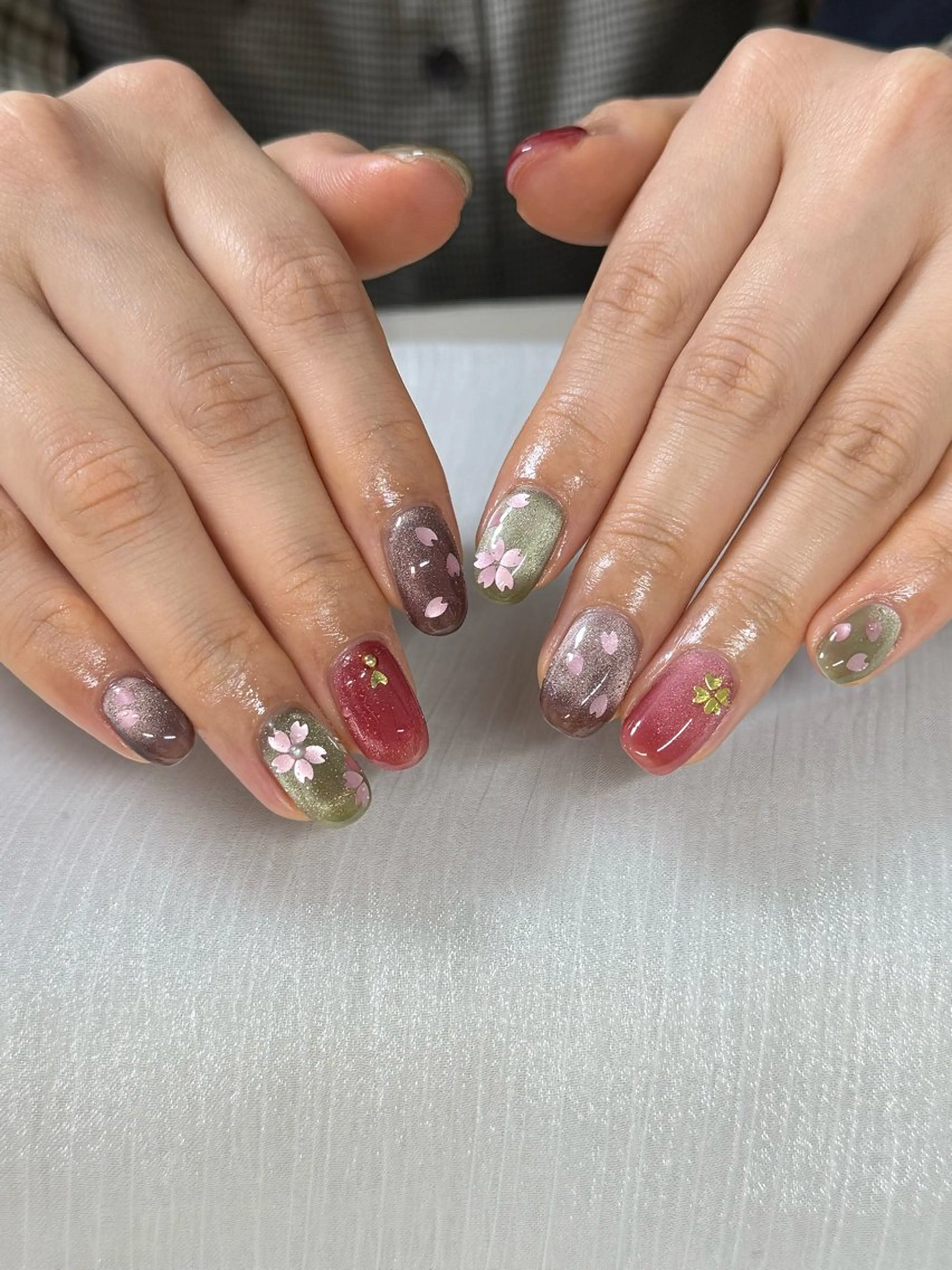 ネイル 小林 詩織のネイルデザイン