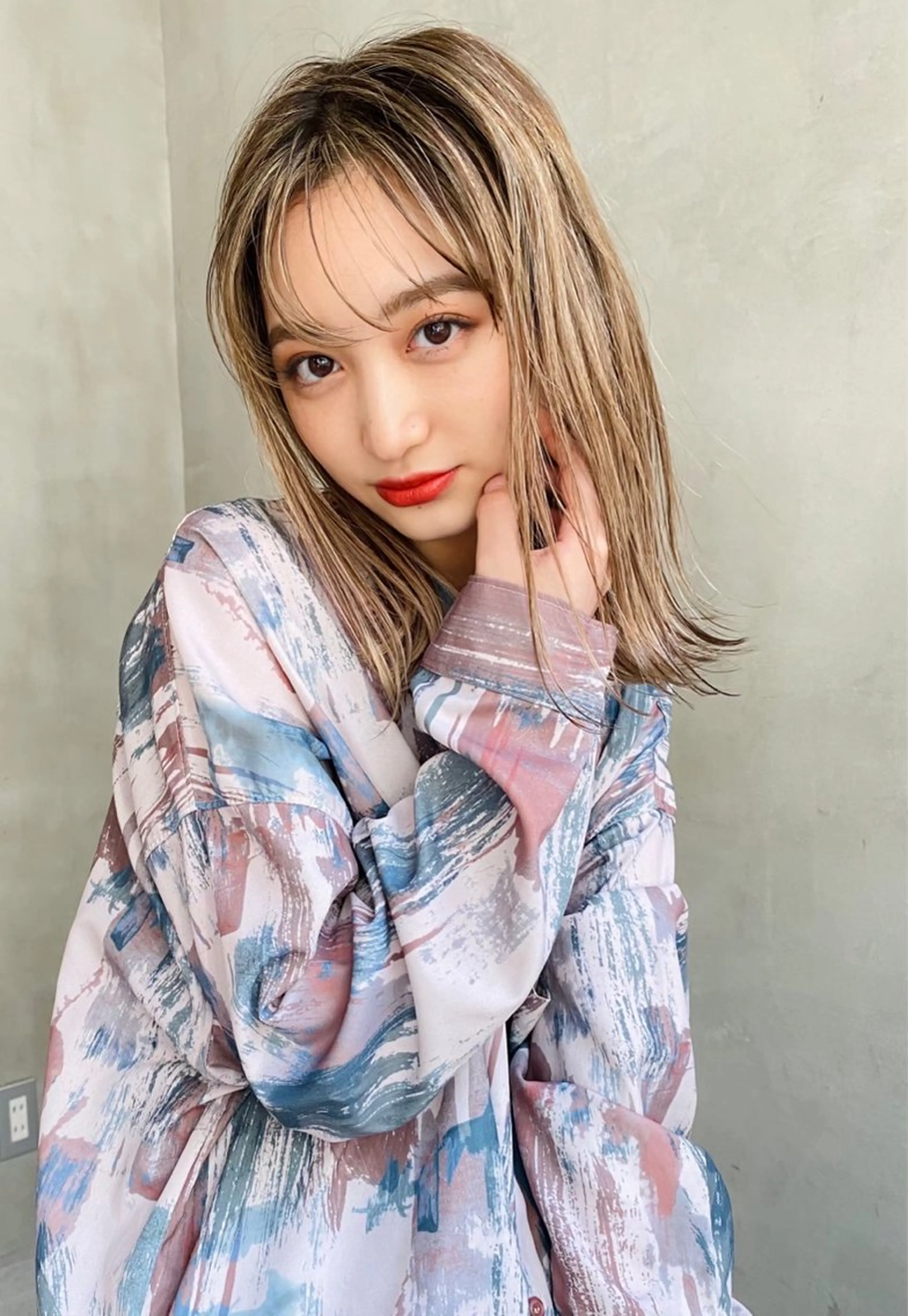 ミディアム カラー カット ヘアカラー パーマ 縮毛矯正 トリートメント 🎨デザイン🥇 美髪・艶髪 日暮千敬のヘアスタイル