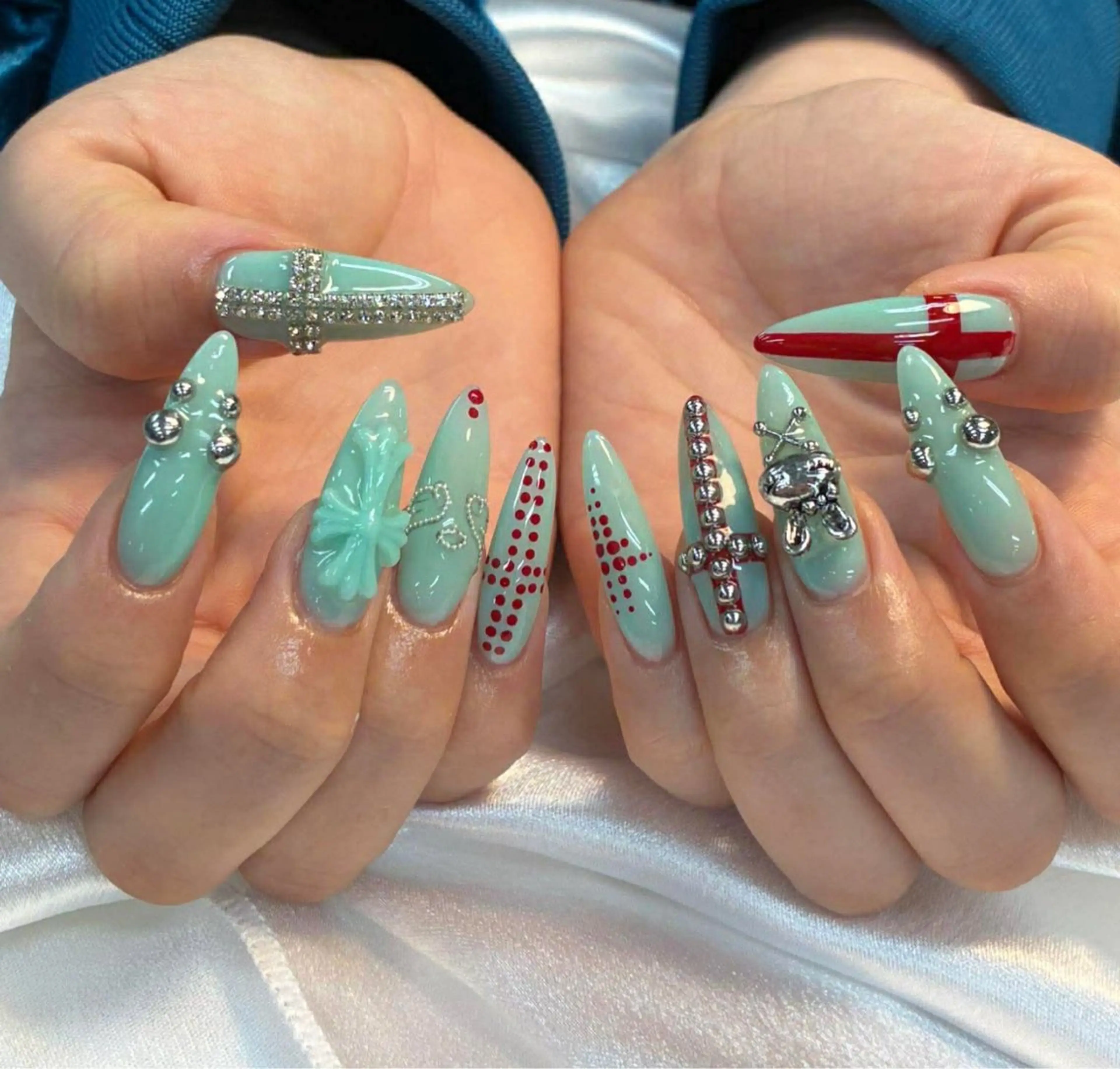 ネイル 韓国ネイル 持ち込み ニュアンスネイル ネイルチップ ハンドネイル Tini ANA.CHUOのネイルデザイン