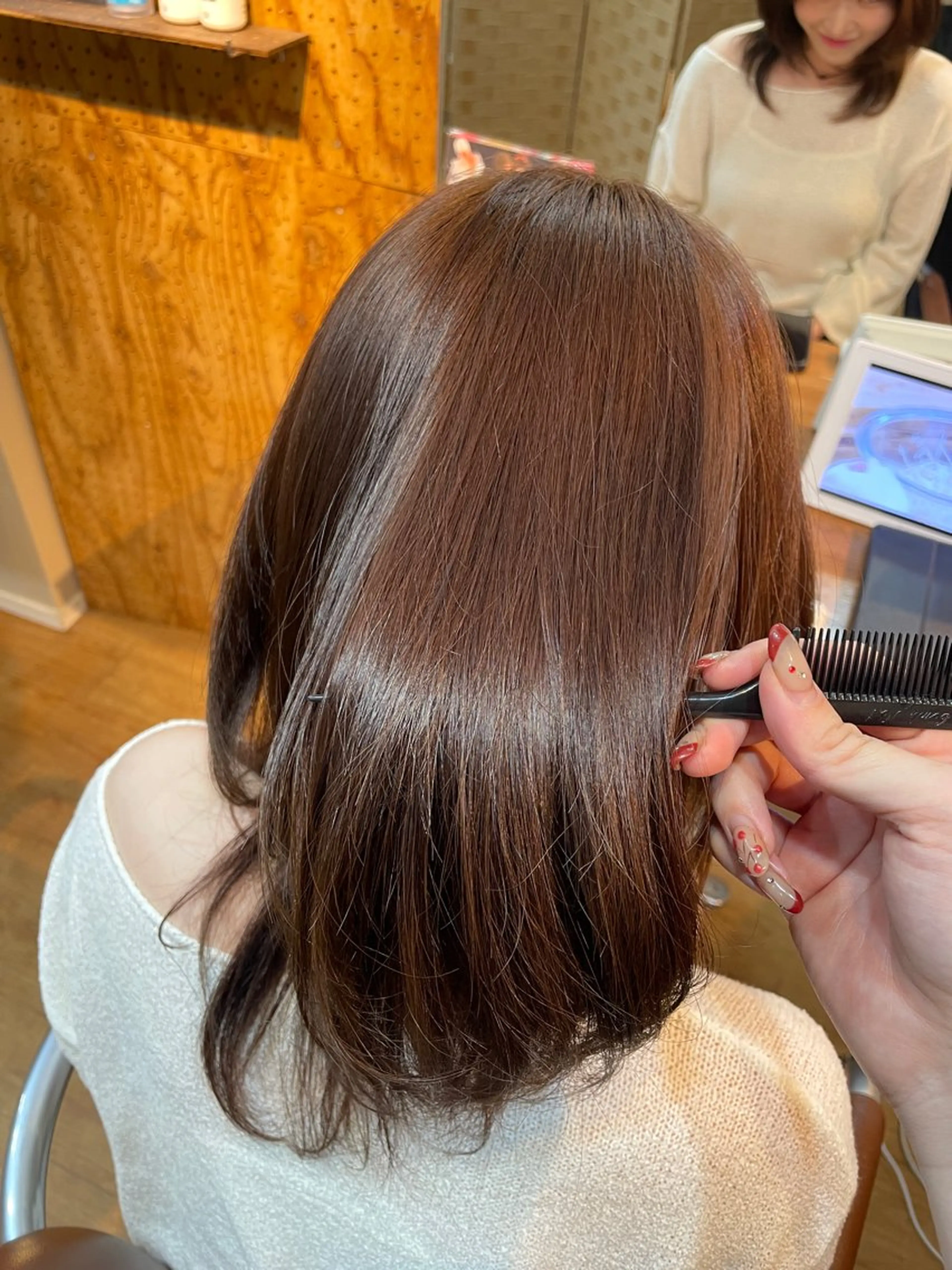 ミディアム カラー ブラウンカラー wakana／ メンズカット／カラーのヘアスタイル