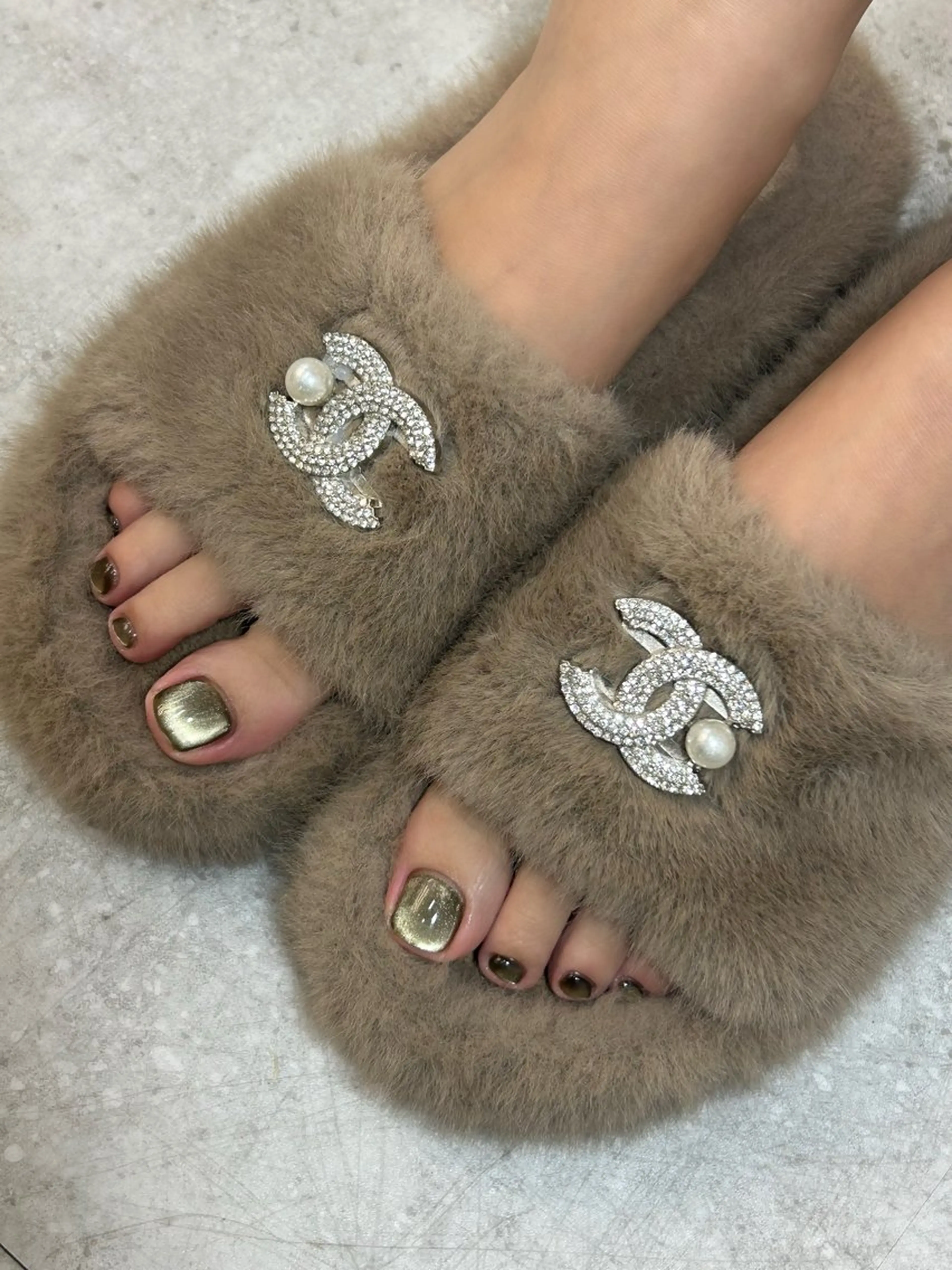 ネイル M&D Beauty Salon 銀座店所属・M&D銀座 AYAのネイルデザイン