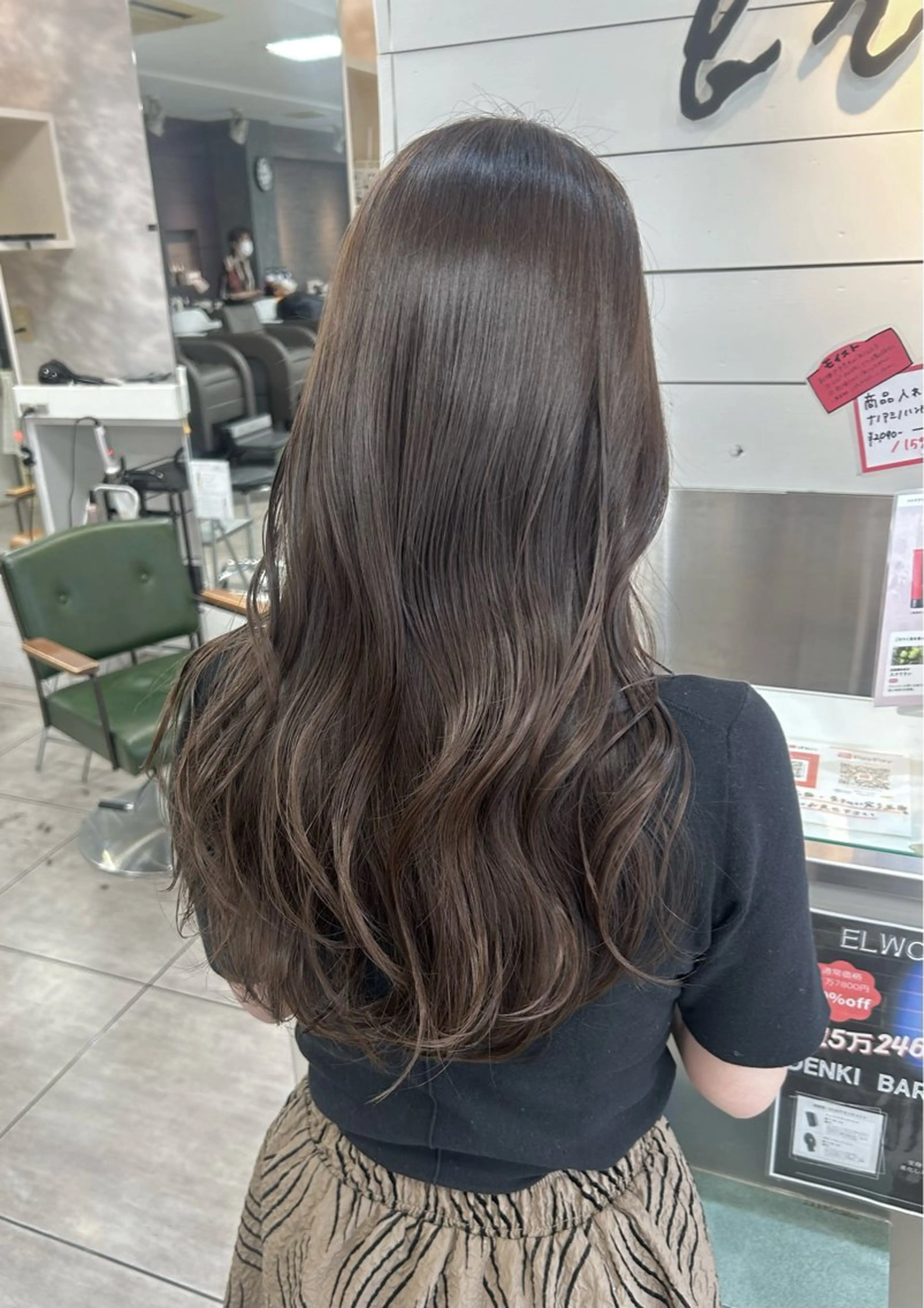 ロング カット ヘアカラー 🫧艶髪カラー🫧 森本くるみのヘアスタイル