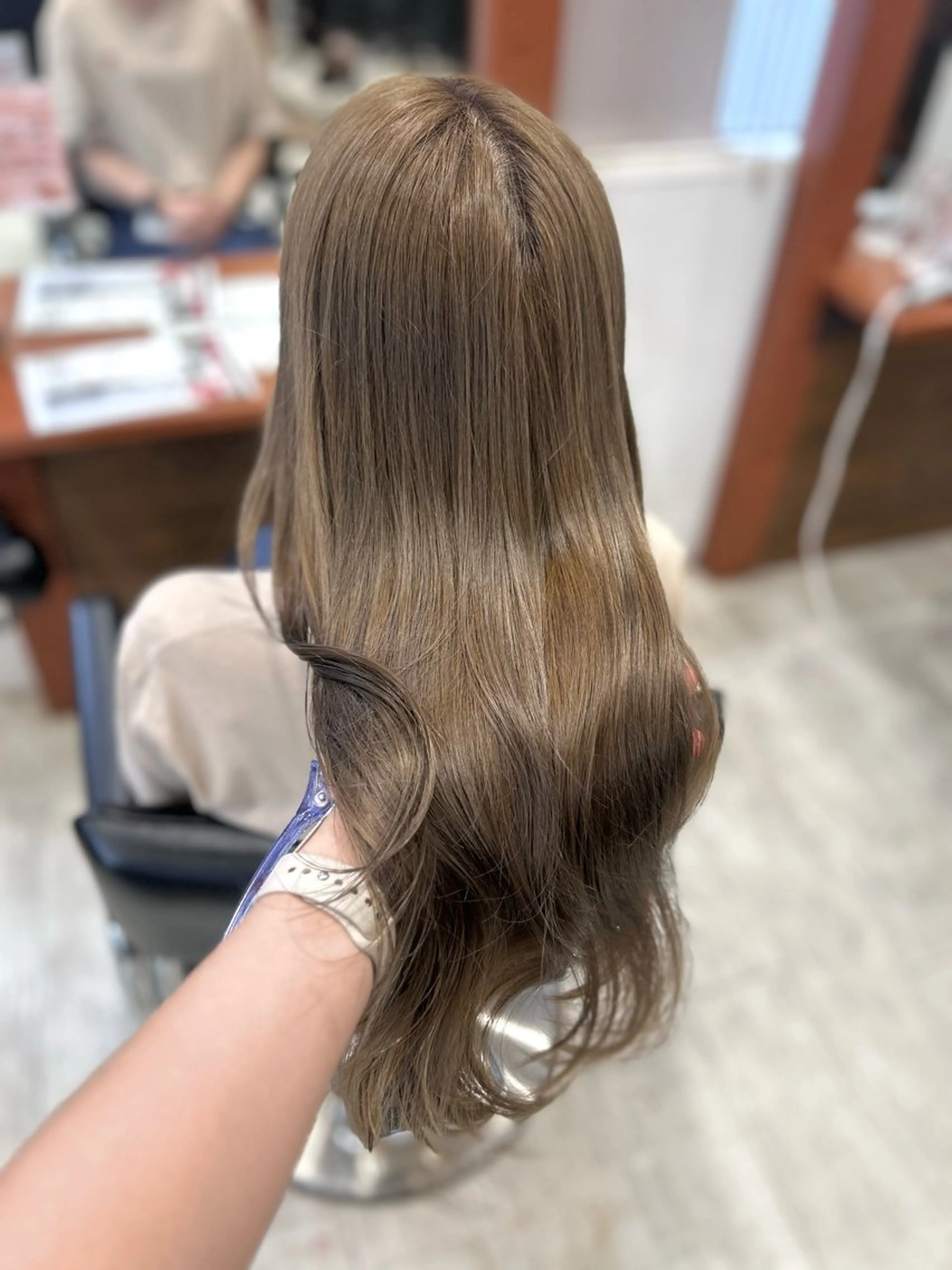 カラー ベージュカラー ヘアカラー CIEL 難波店所属・🎀透明感/レイヤ ー/Kotona🎀のヘアスタイル