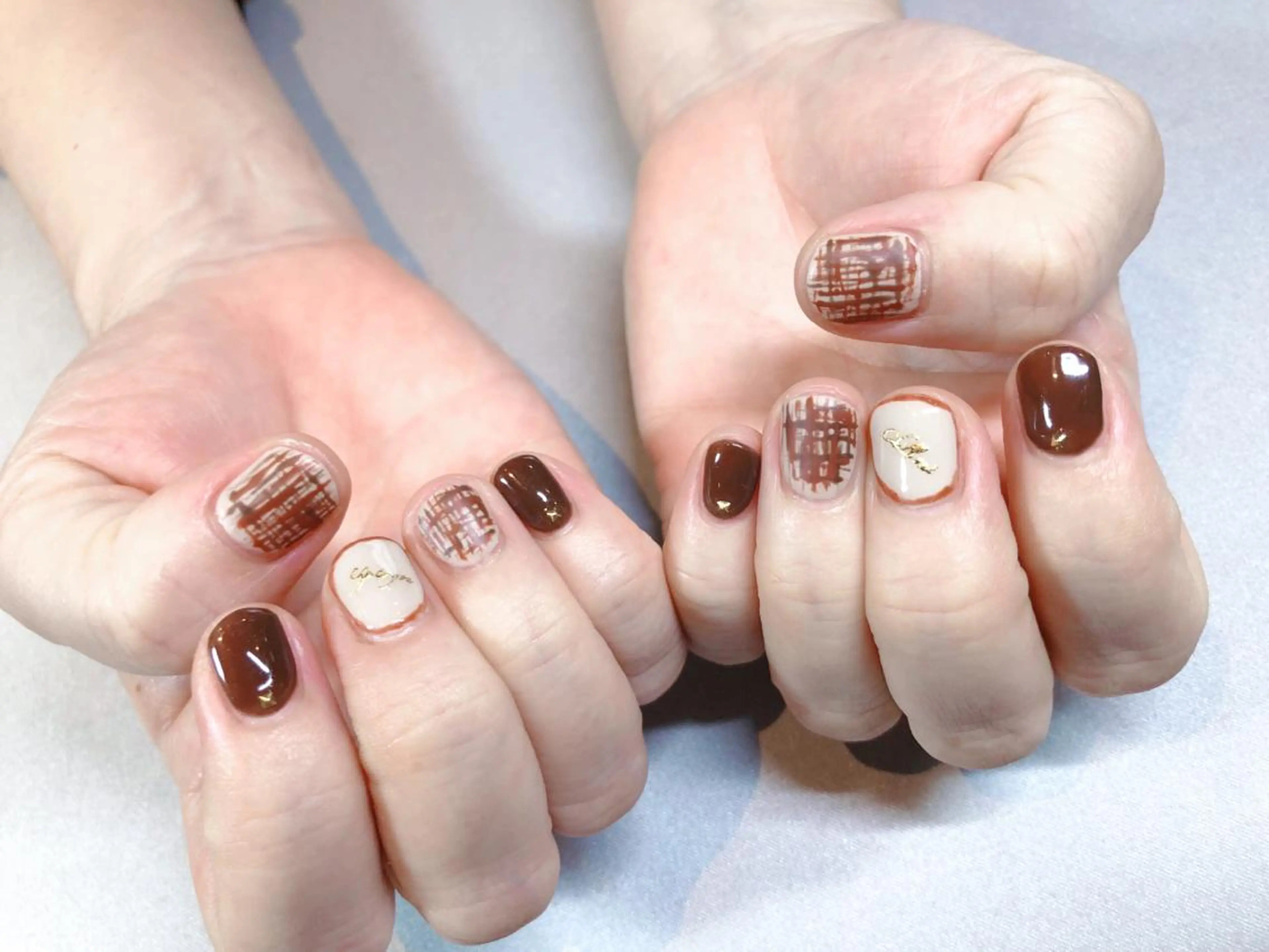 ネイル iiloo aromaworksのネイルデザイン