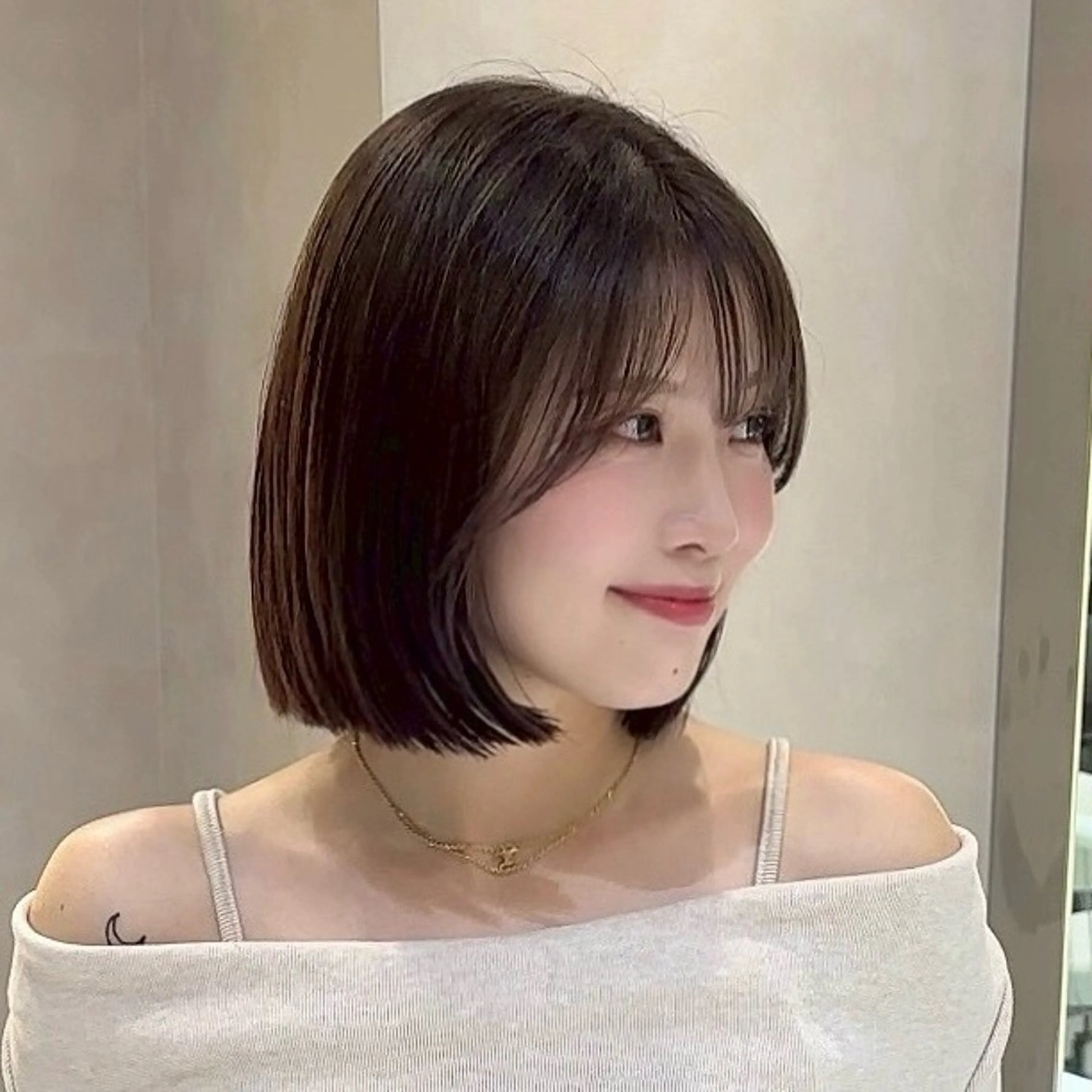 ✨朝限定✨ボブカット＋🍇ブリーチなしやわらか韓国カラー🍇＋外部補修treatment🫧ボブ/3cm以上カットの写真