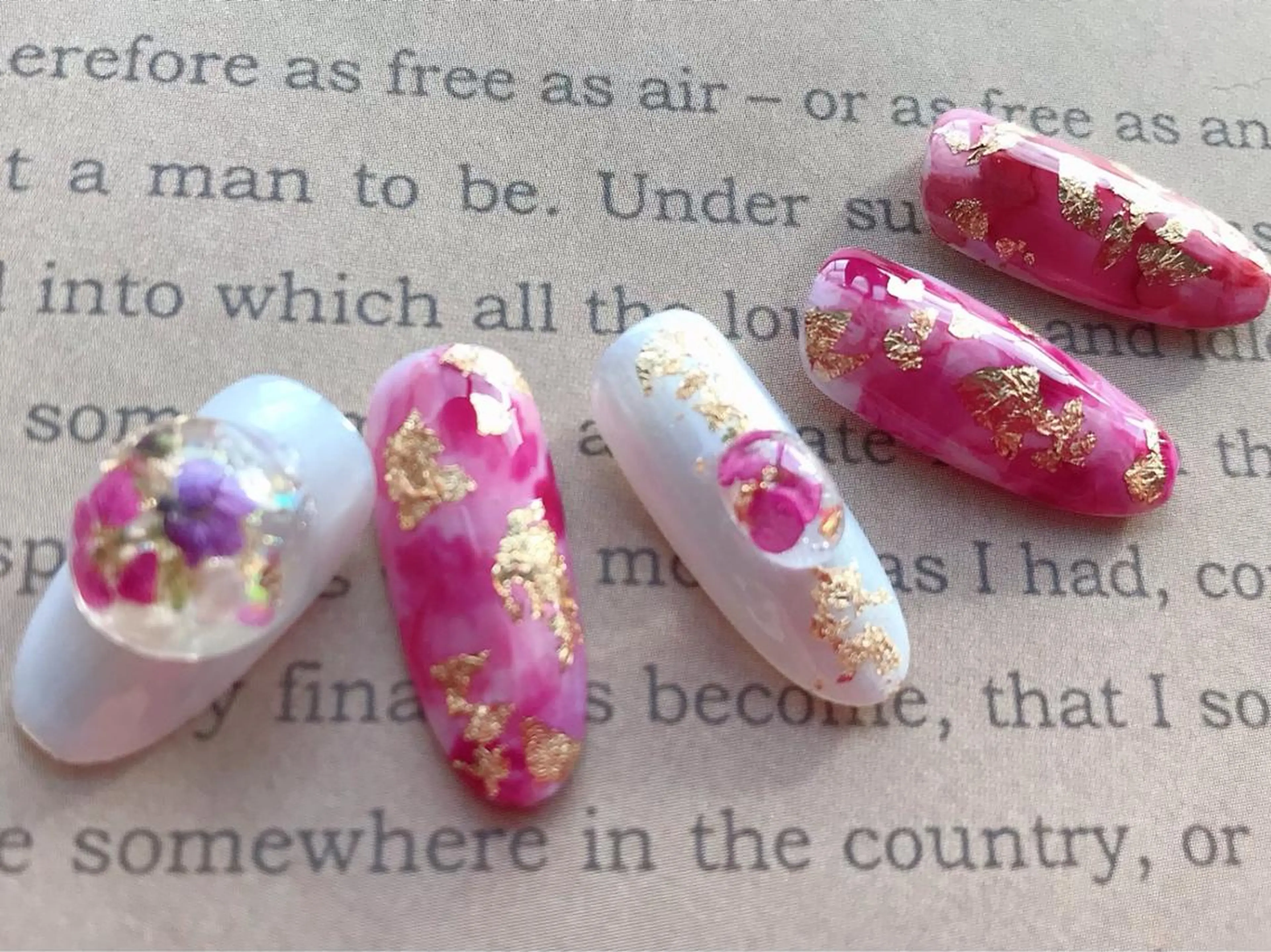 ネイル 伊藤 アップネイルのネイルデザイン