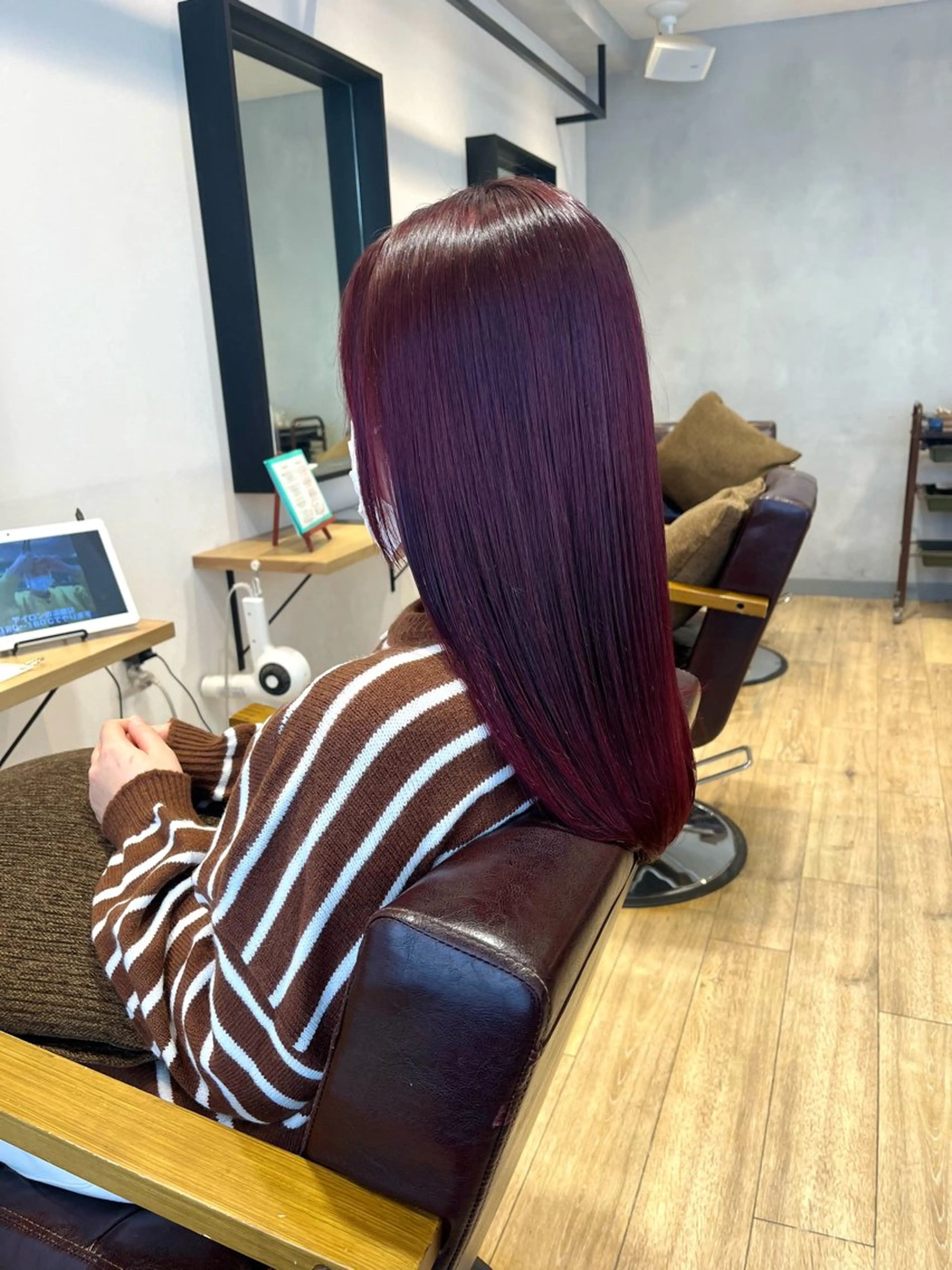 ロング カラー ヘアカラー トリートメント 切りっぱなしボブ 艶カラー🌷江梨🍎のヘアスタイル