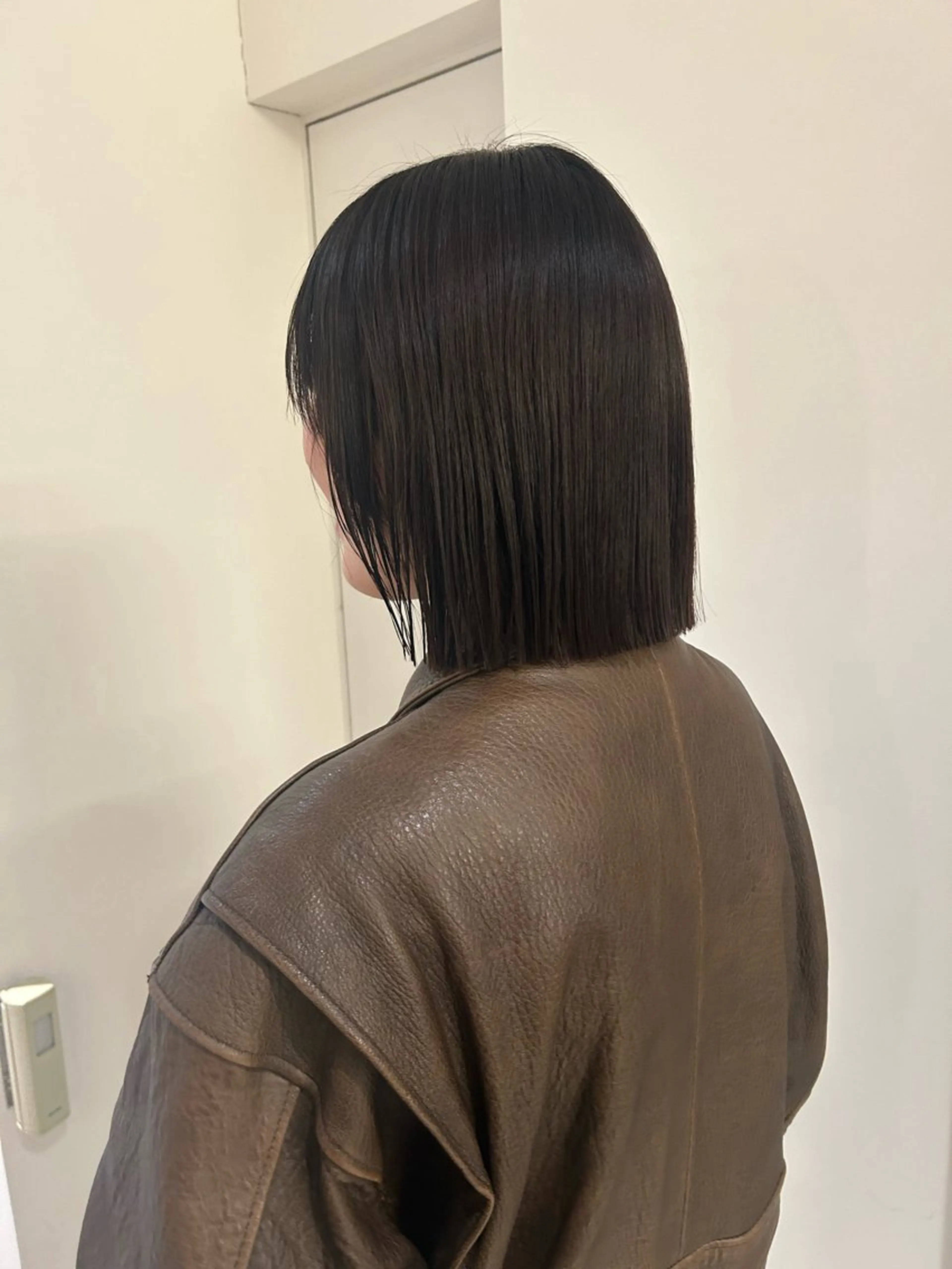 ミディアム カラー ボブ 、 、のヘアスタイル