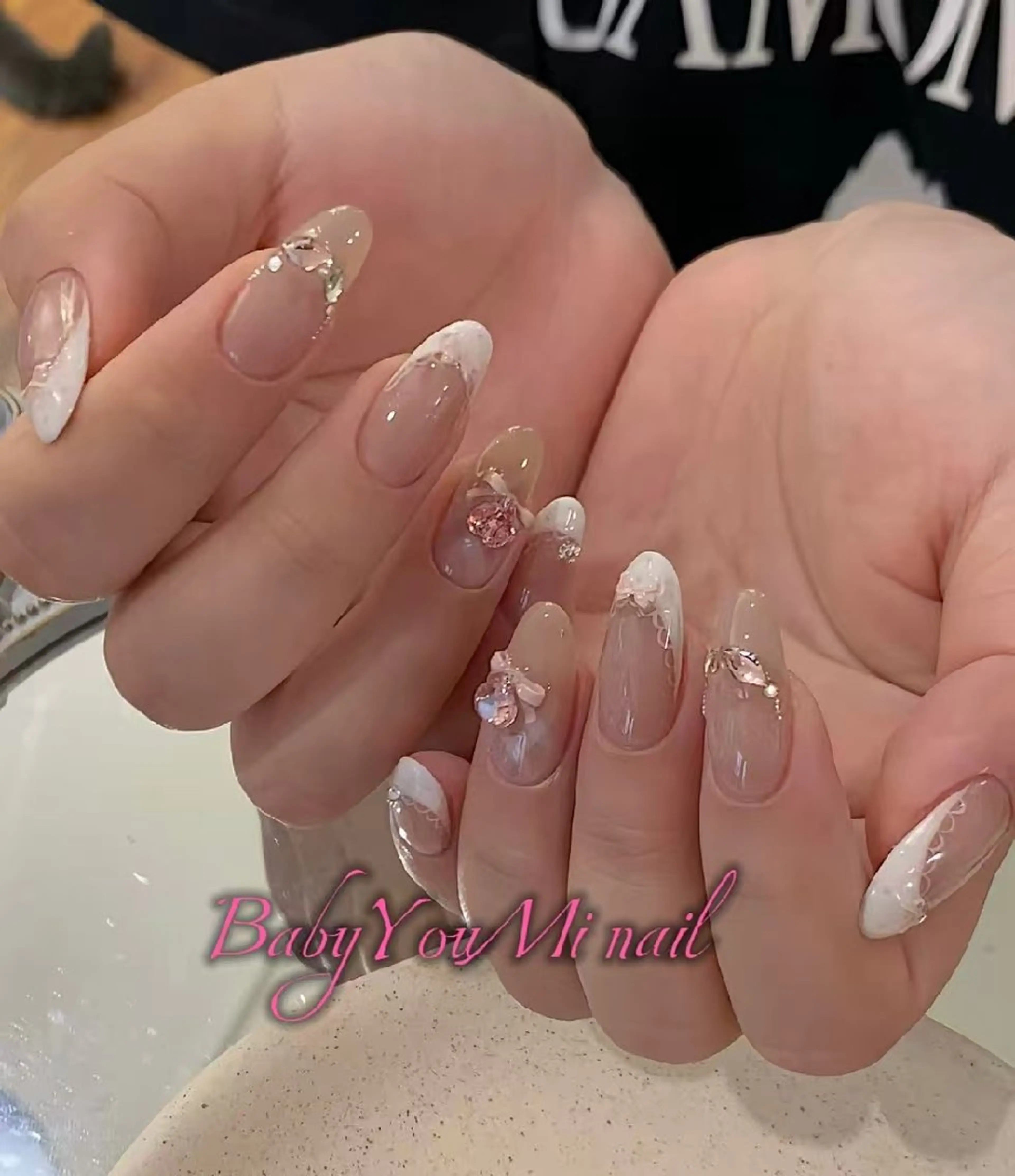 ネイル オーロラネイル フラワーネイル フットネイル フレンチネイル ジェルネイル ハンドネイル Oomiya 服部のネイルデザイン