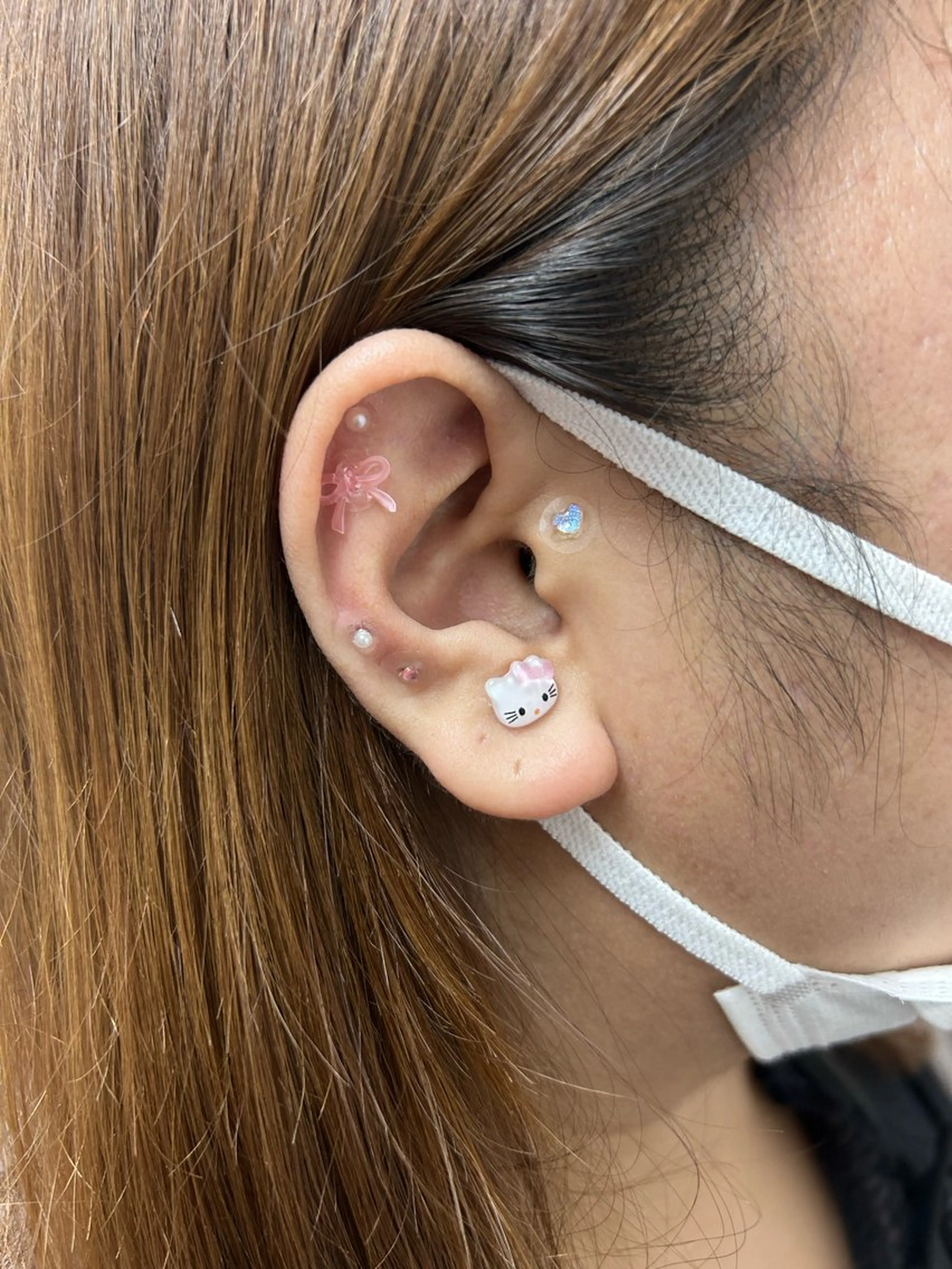 耳つぼジュエリー👂🏻💎✨🎀[20粒]の写真