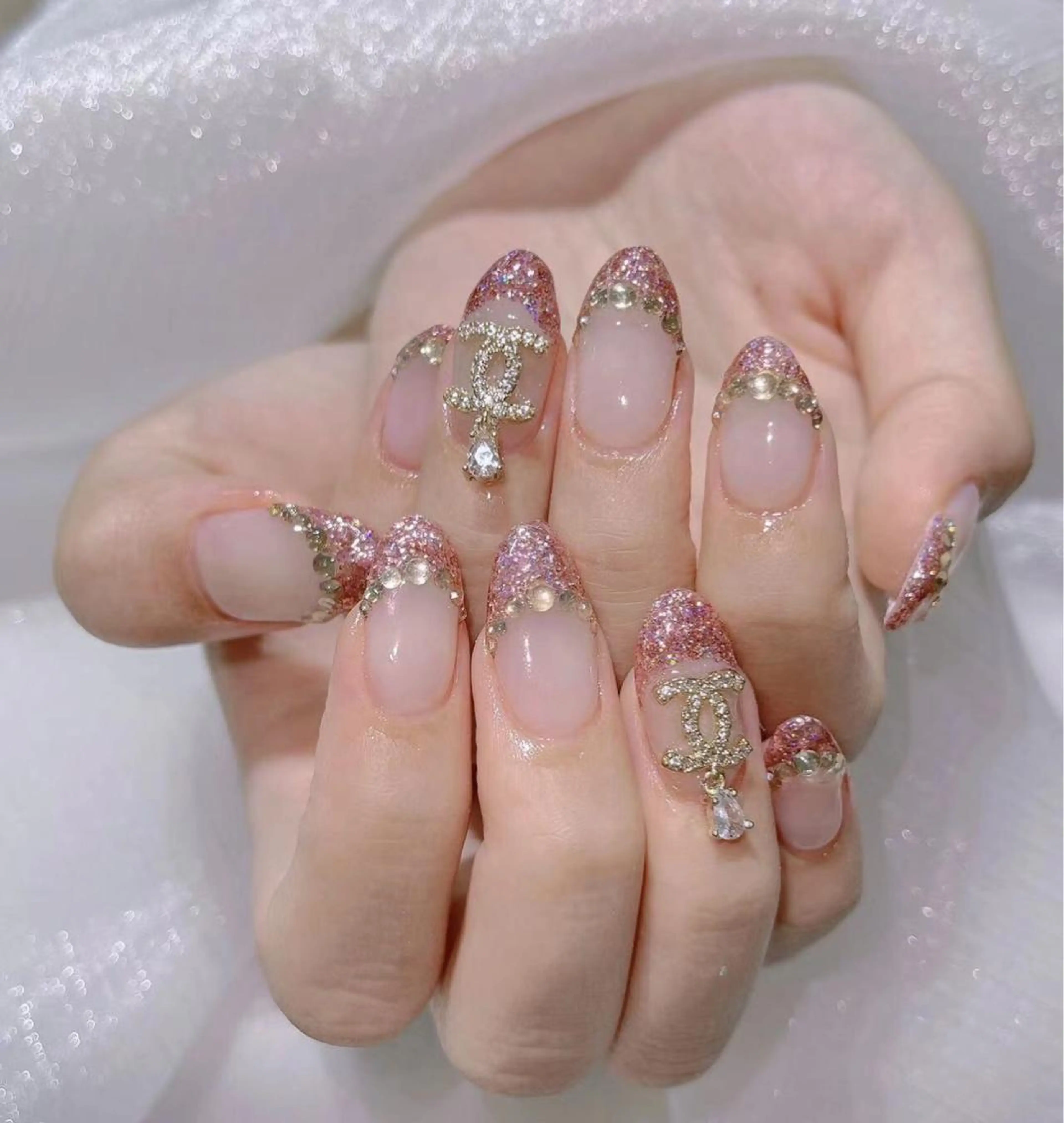 ネイル Queens みなみのネイルデザイン