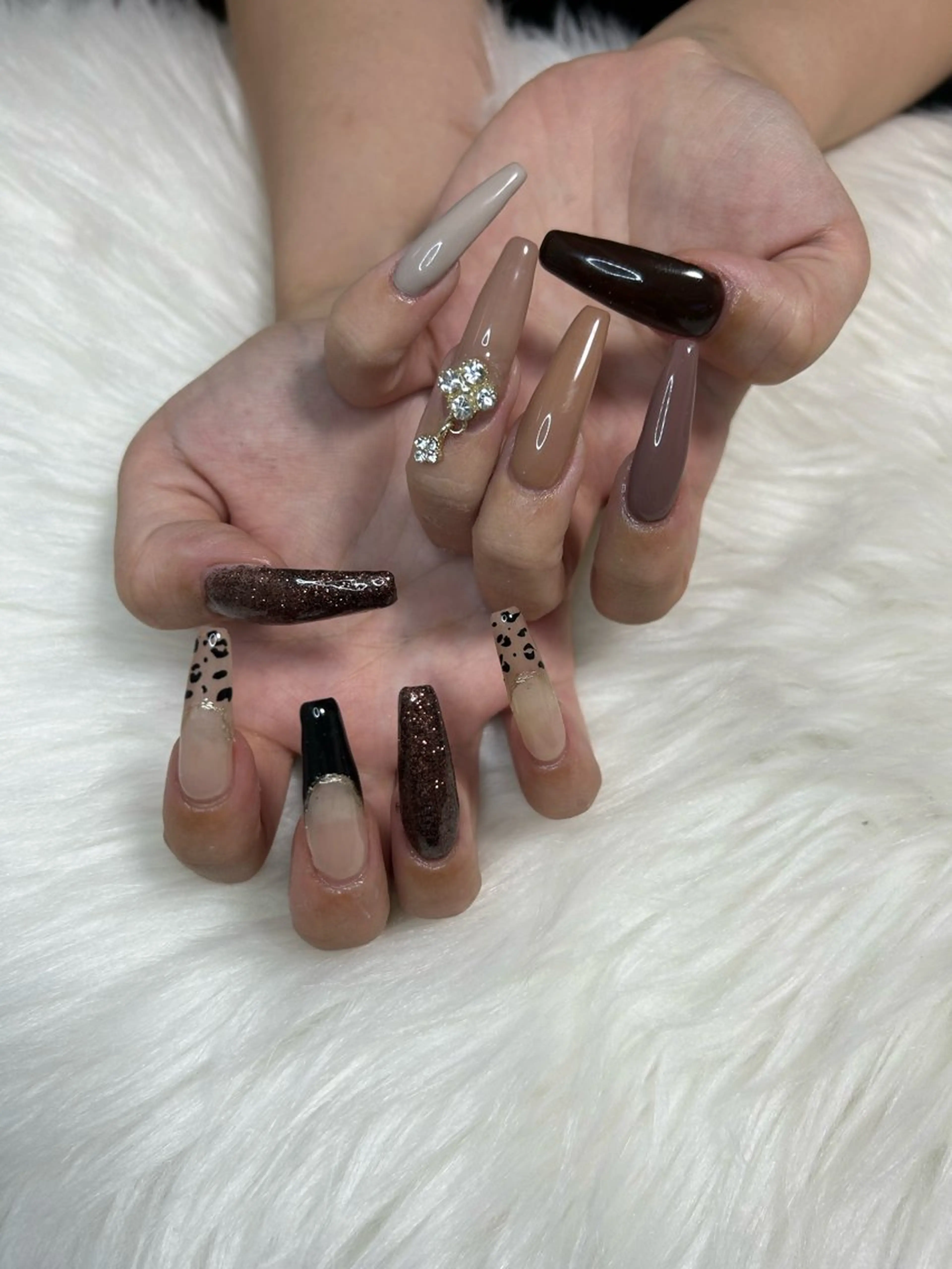 ネイル アニマル柄 ブラウン フレンチネイル ロングネイル シンプルネイル Lala nailのネイルデザイン