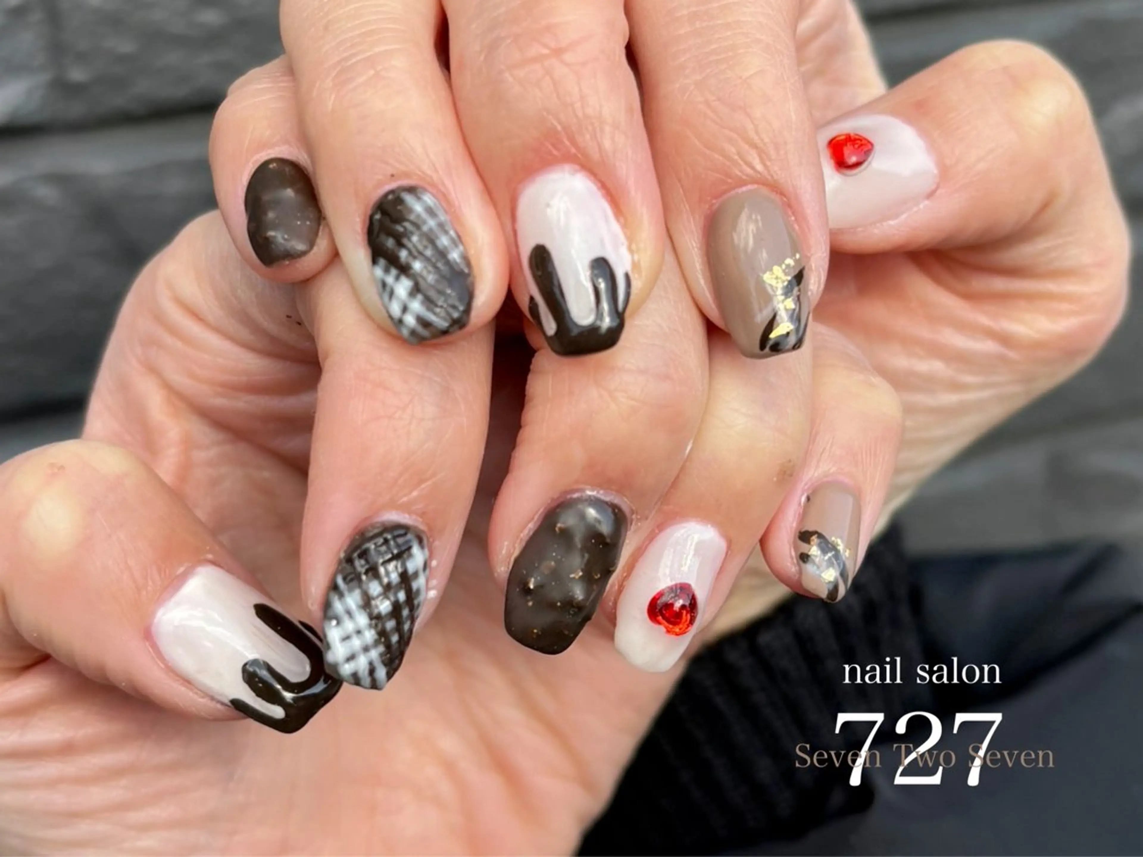 ネイル ハンドネイル 727 nailのネイルデザイン