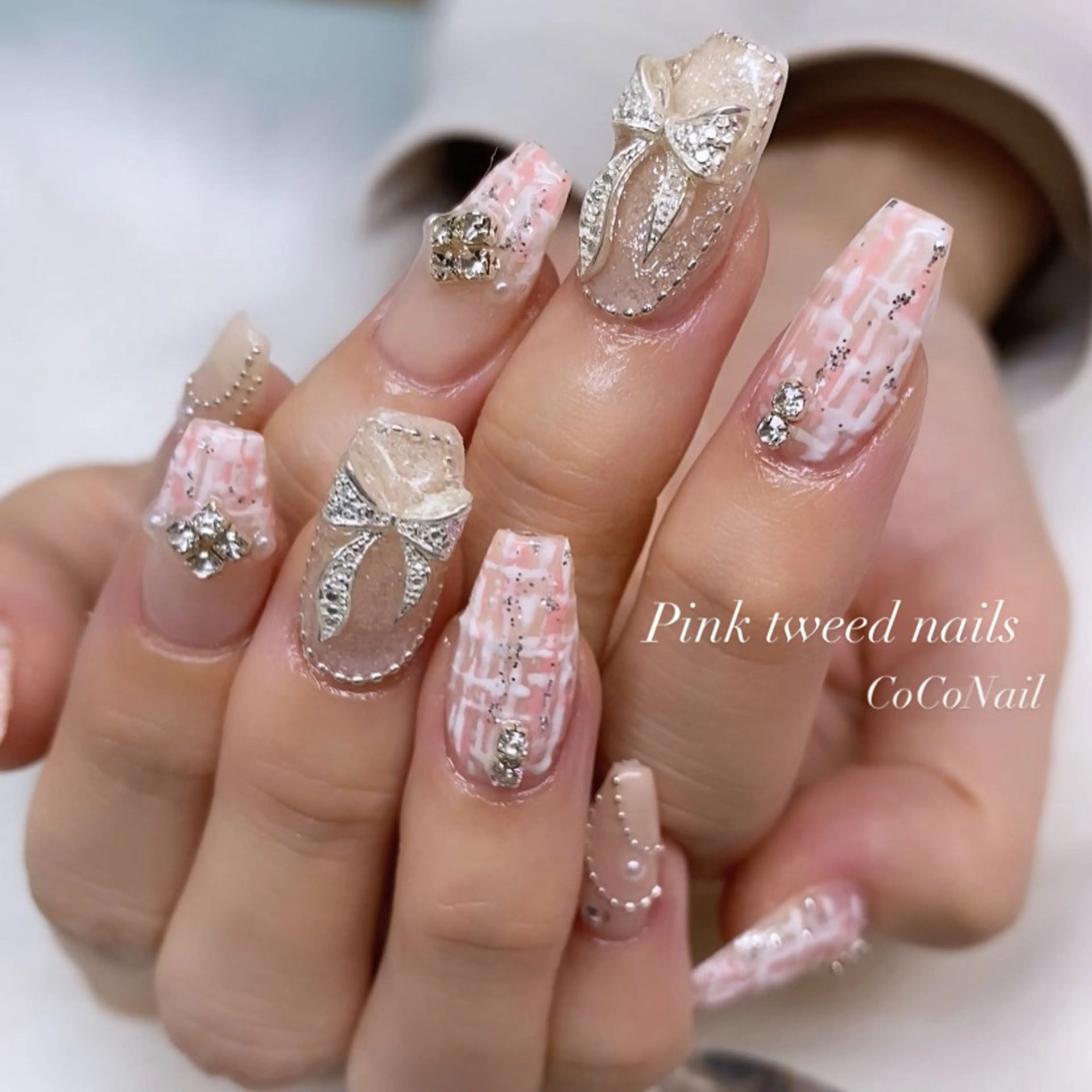 ネイル ピンク リボン ツイードネイル 𝐒. 𝐒𝐚𝐰𝐚のネイルデザイン