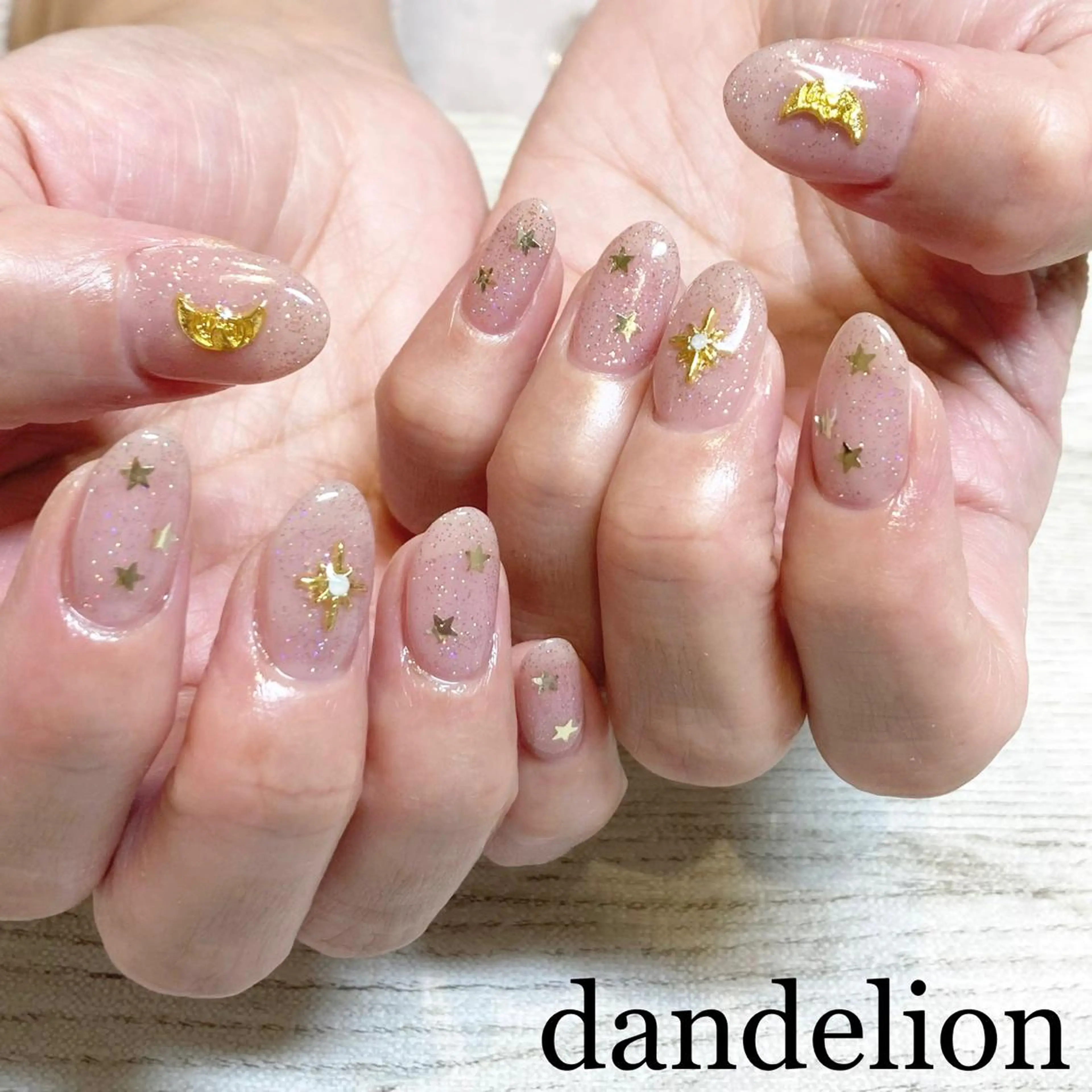 ネイル ハンドネイル ハンドケア dandelion ダンデライオンのネイルデザイン