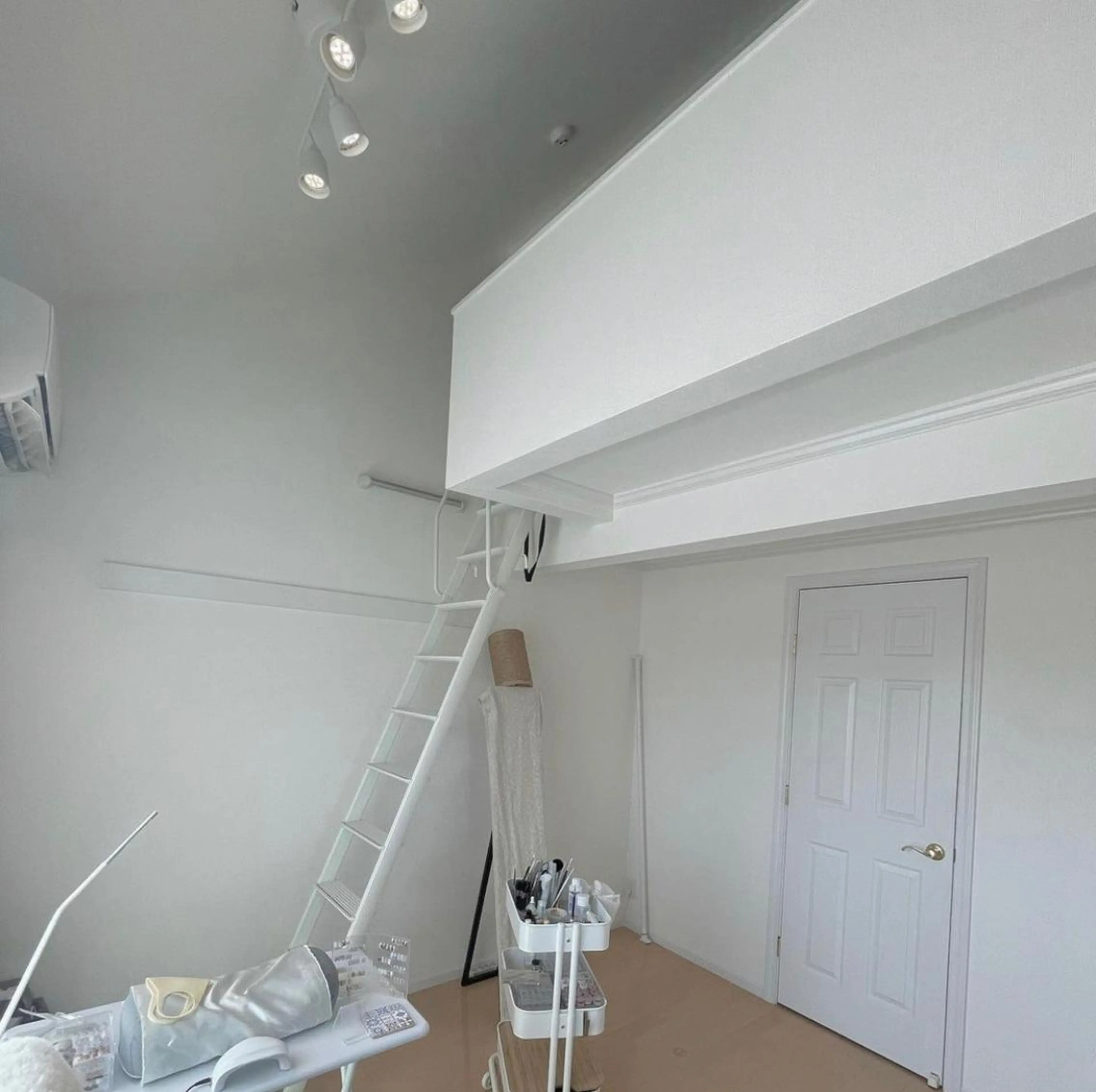 ネイル lore. nailのネイルデザイン