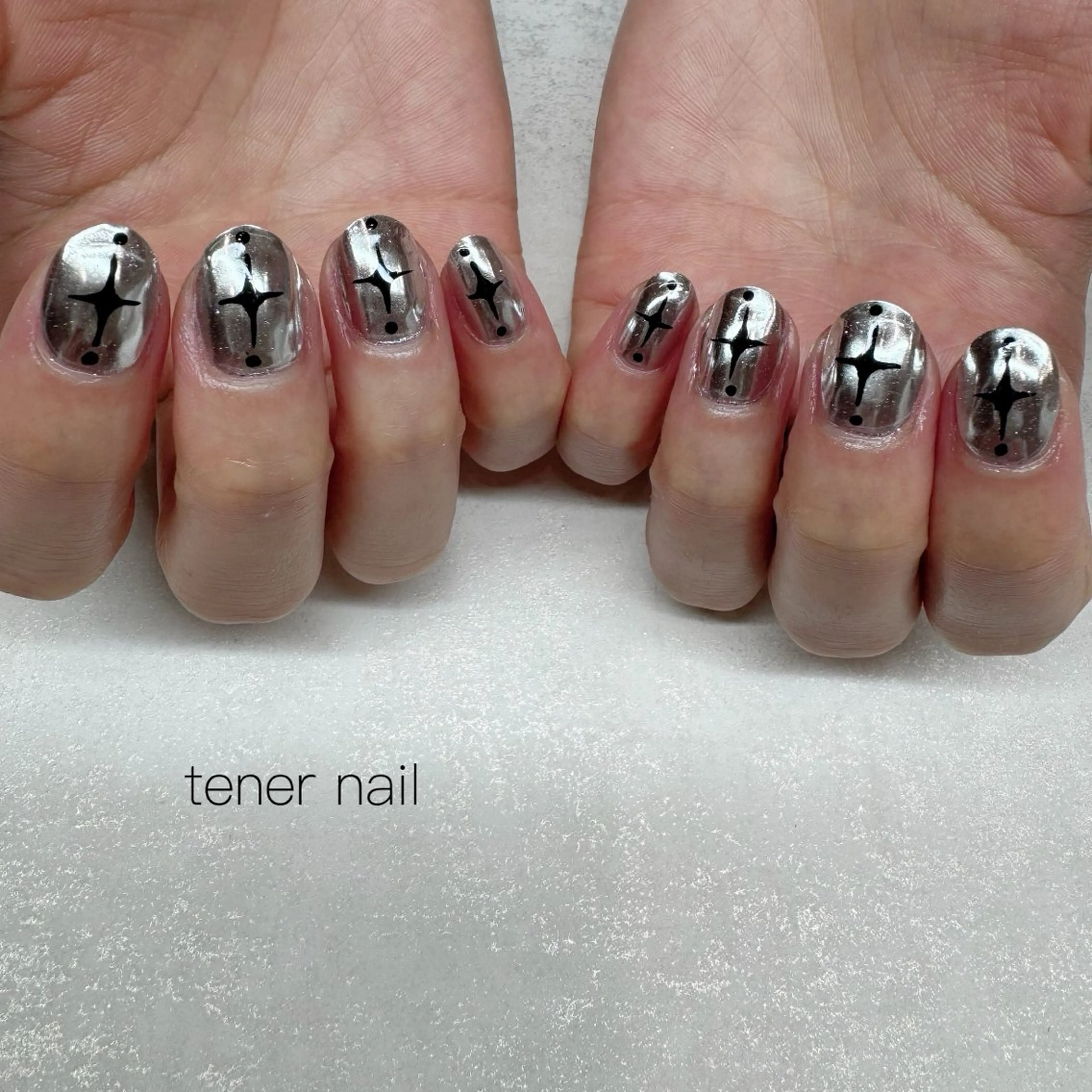 ネイル ミラーネイル シルバー ハンドネイル tener  nail  テネルネイル所属・テネルネイル tener nailのネイルデザイン