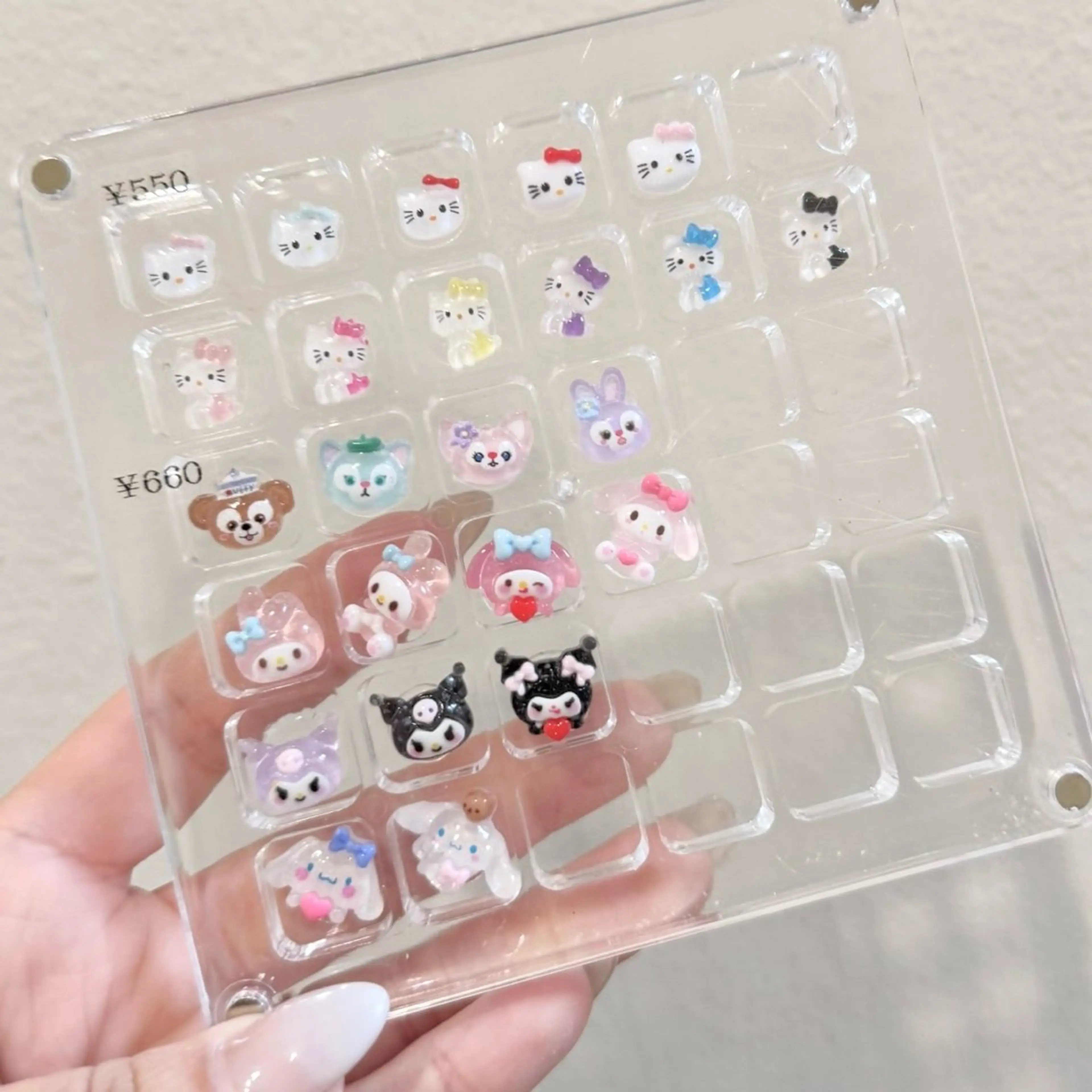 ネイル 🎀チーク/ちゅるん 🫧chisa🎀のネイルデザイン