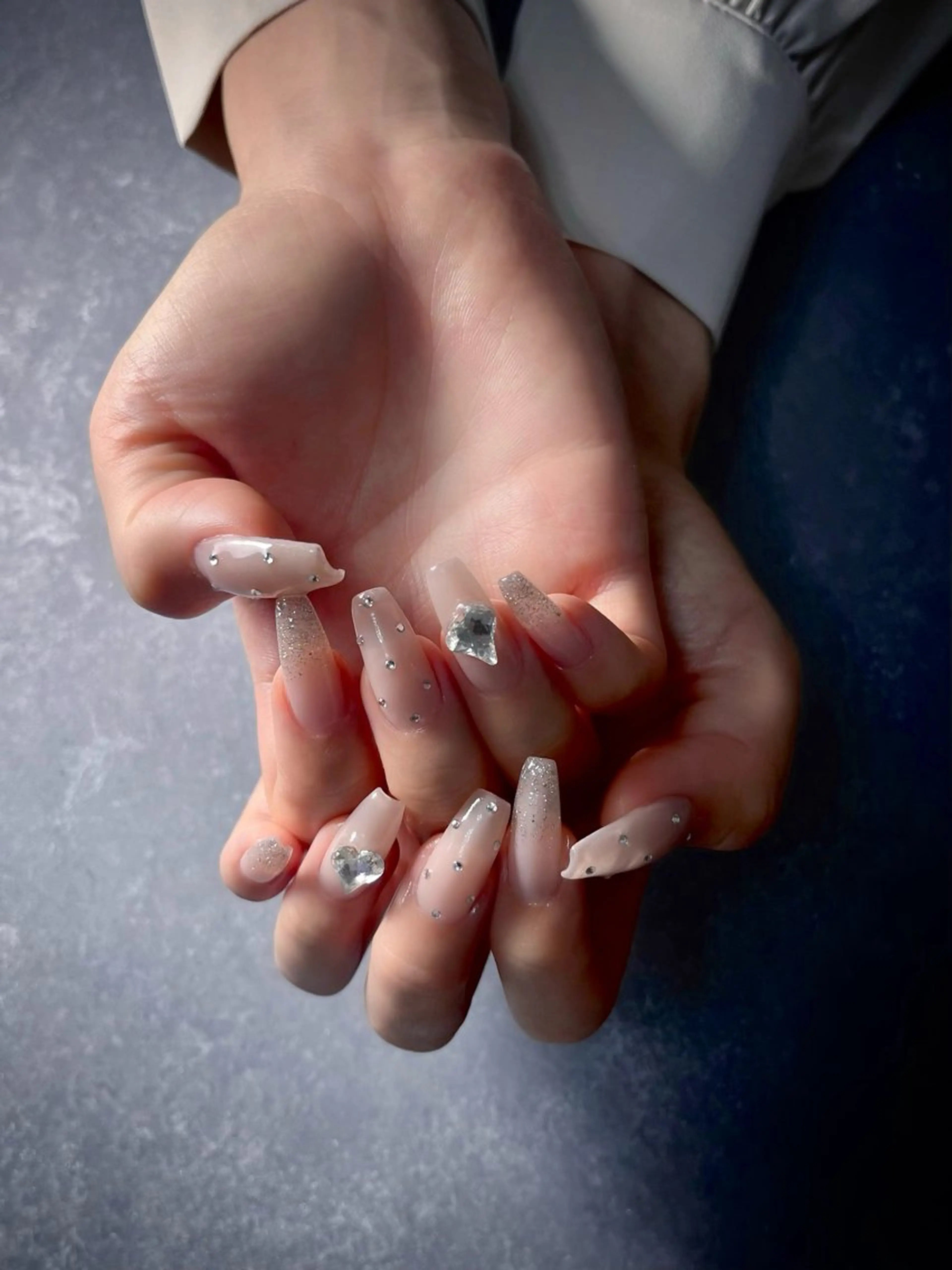 ネイル グラデーション マグネットネイル ワンカラーネイル スカルプネイル ワンホンネイル nine.🦋 YUKOのネイルデザイン