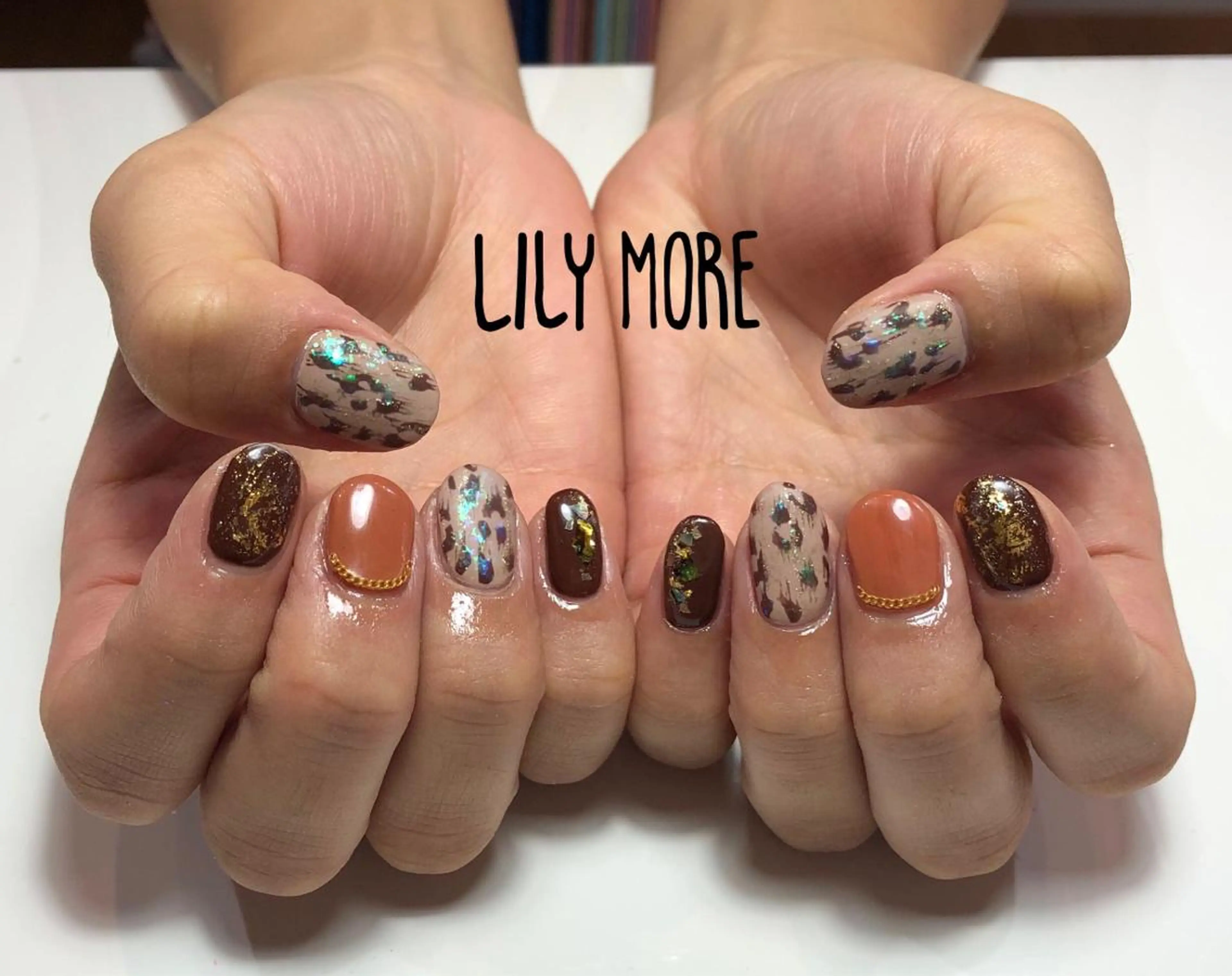 ネイル アニマル柄 Lily closetのネイルデザイン