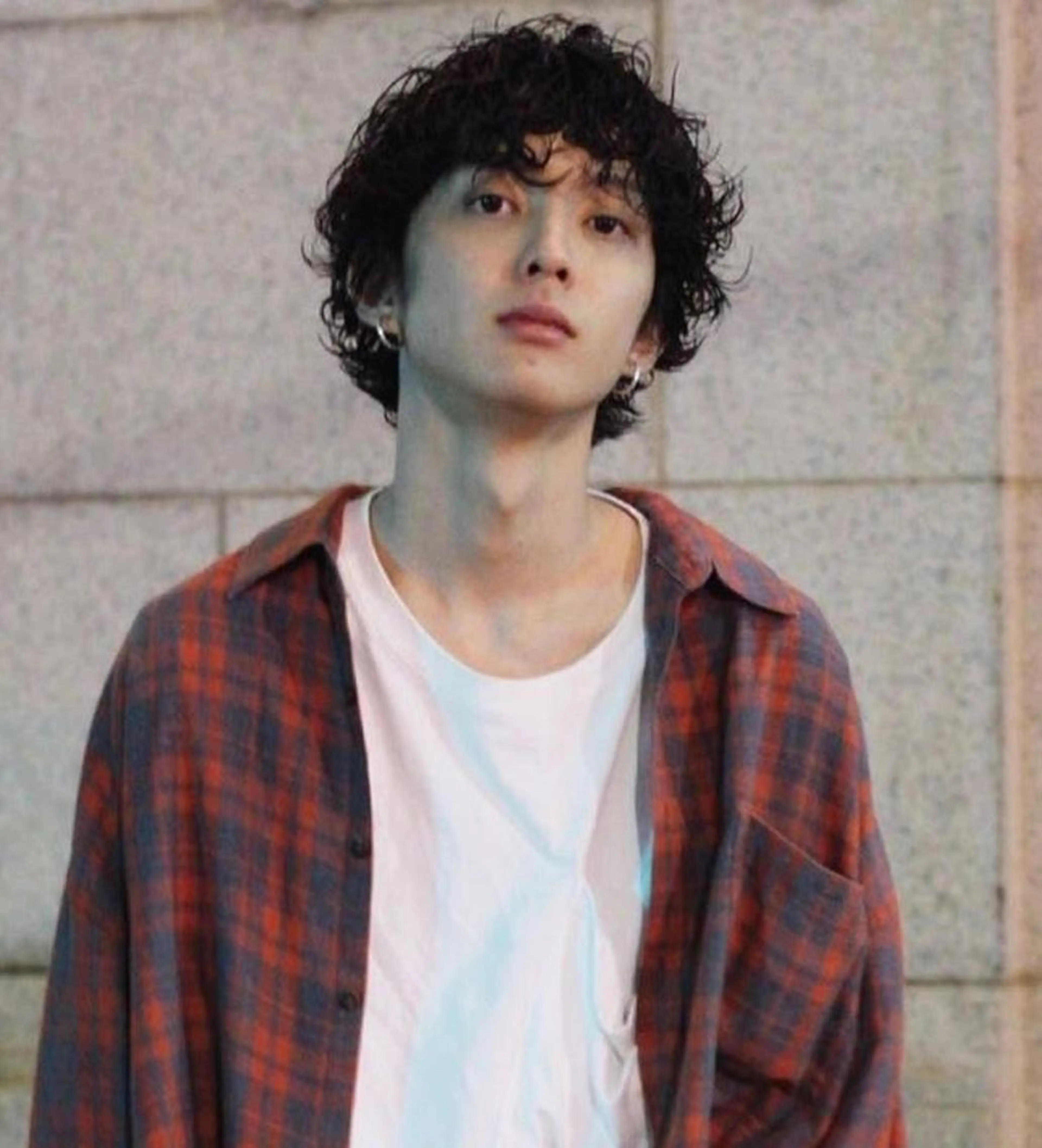 パーマ メンズ RIN／韓国ヘア レイヤーカットのヘアスタイル