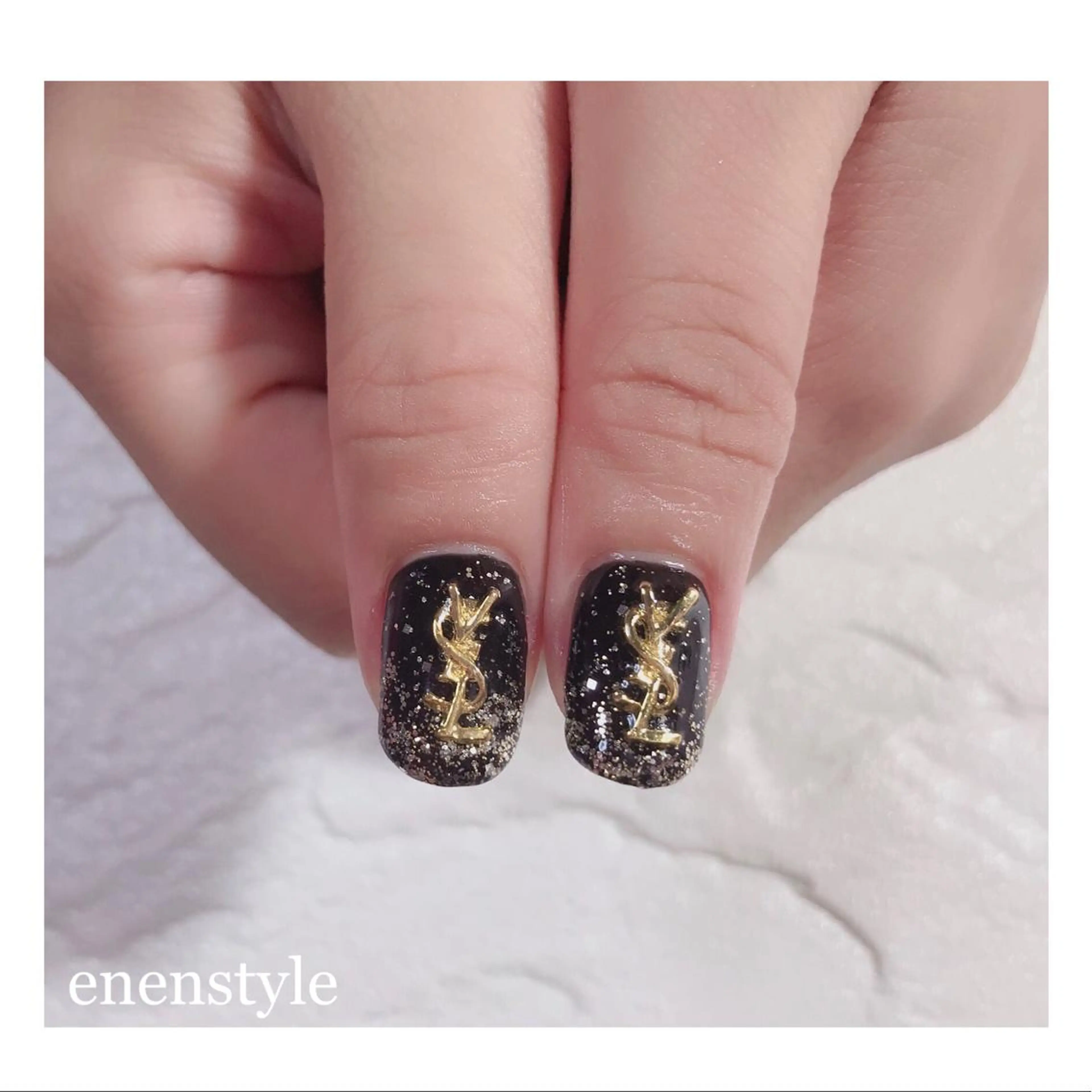 ショート ネイル グラデーション ハンドネイル 👑enen style👑のネイルデザイン