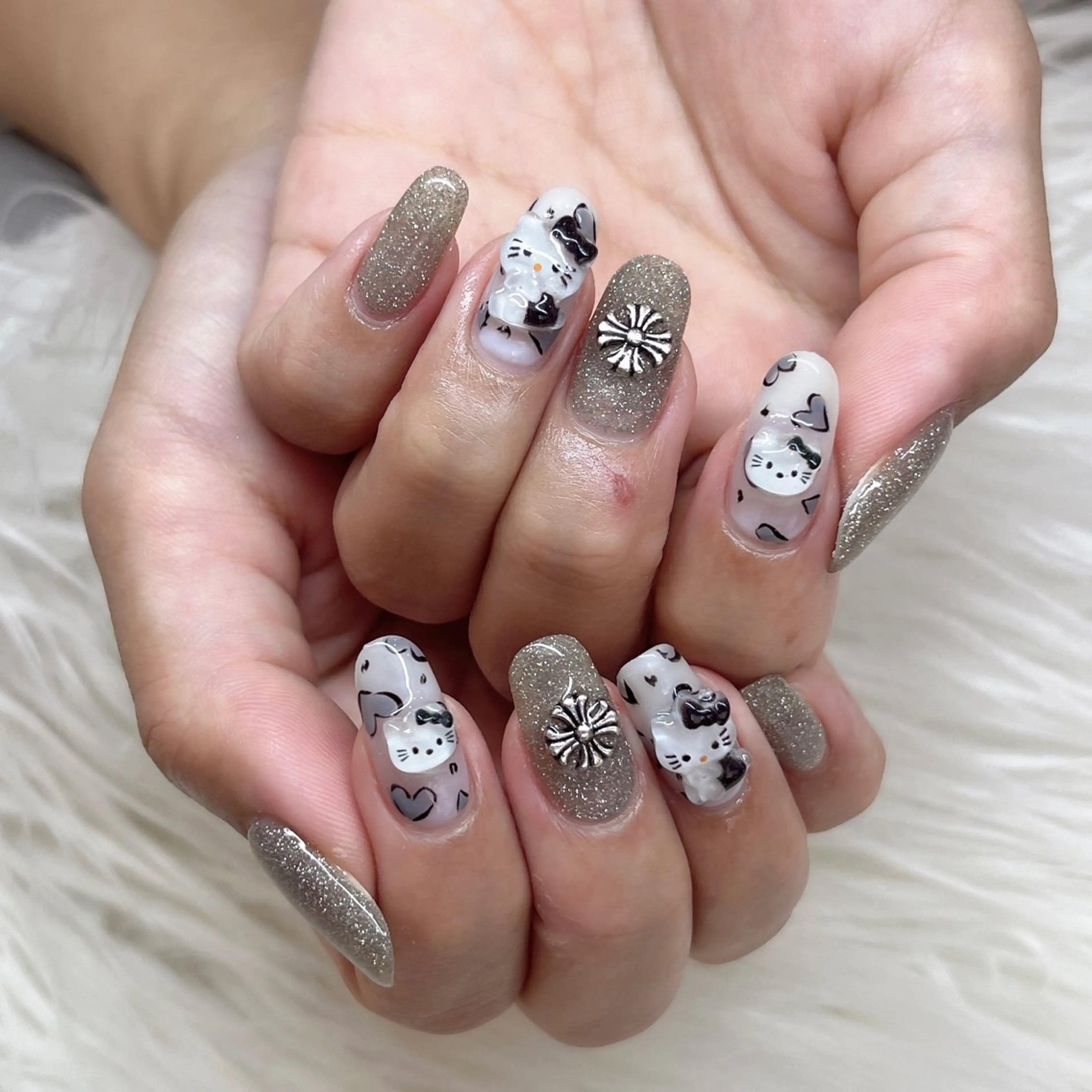 🖤チップ長さだし🖤ワンカラー＋アート6本持ち込みデザインコース　//初回ソフトジェルオフ無料//の写真