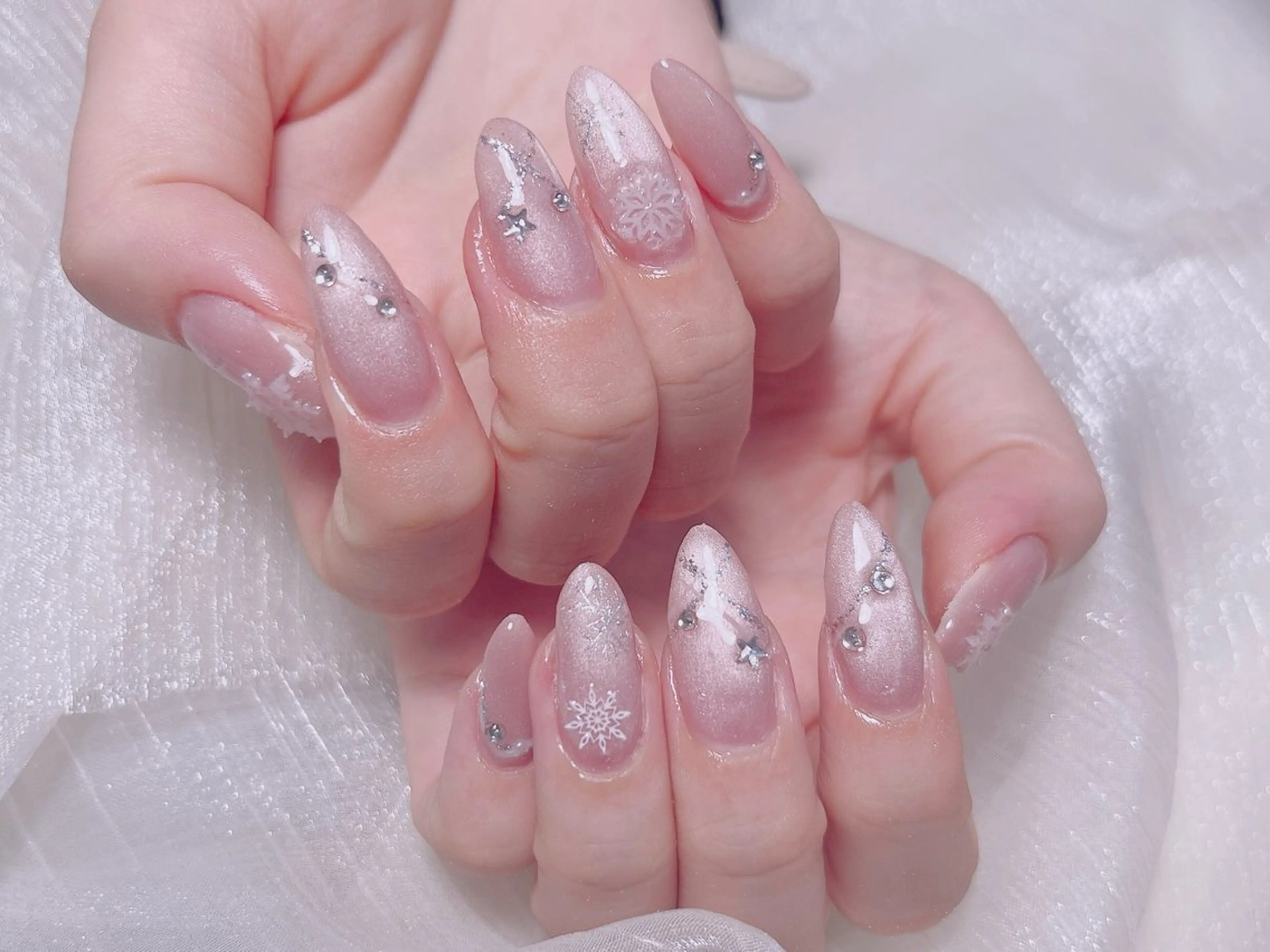 ネイル KARI ネイルサロンのネイルデザイン