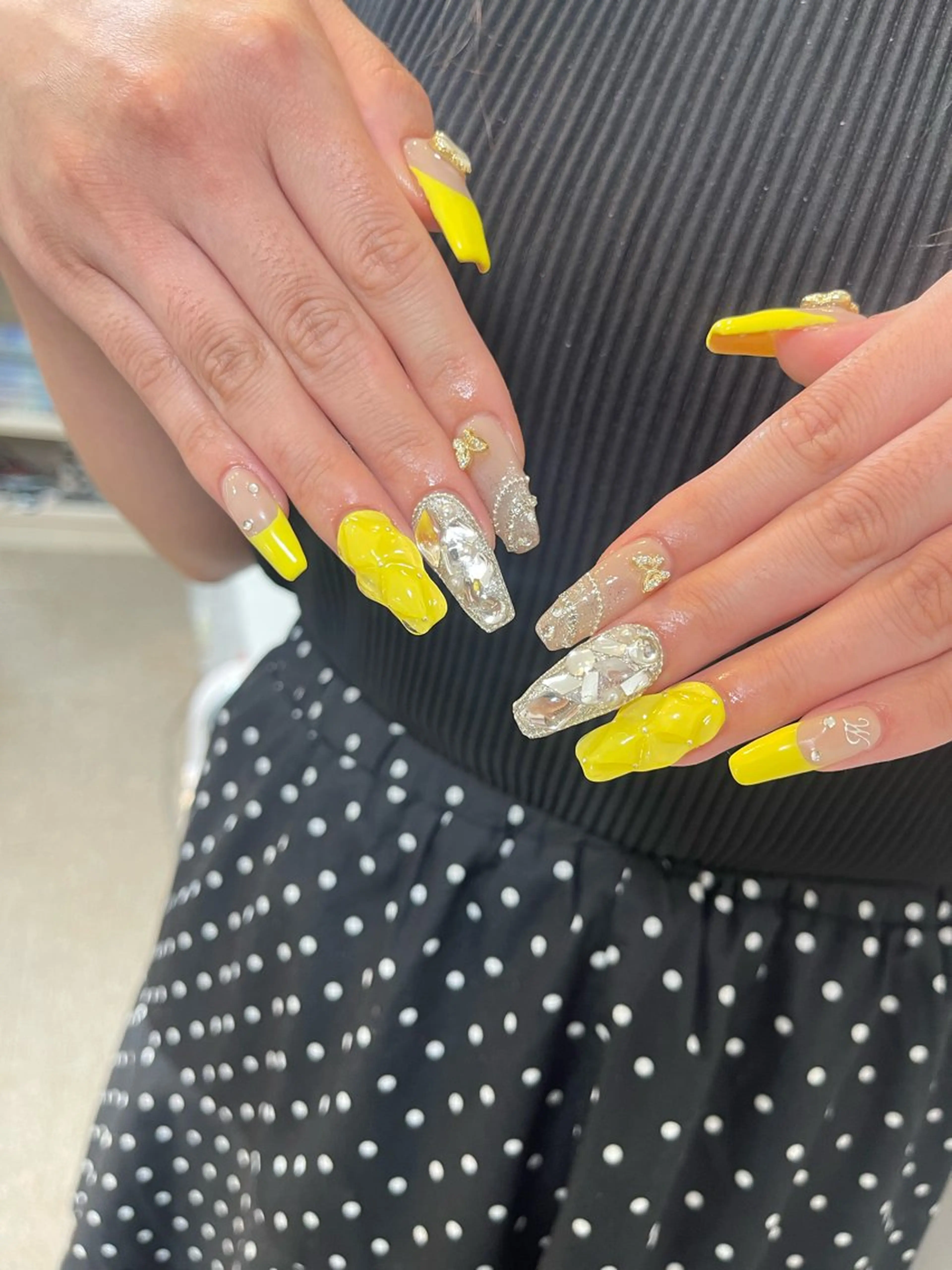 ネイル Shis_🦄shi 韓国風キラキラネイルのネイルデザイン