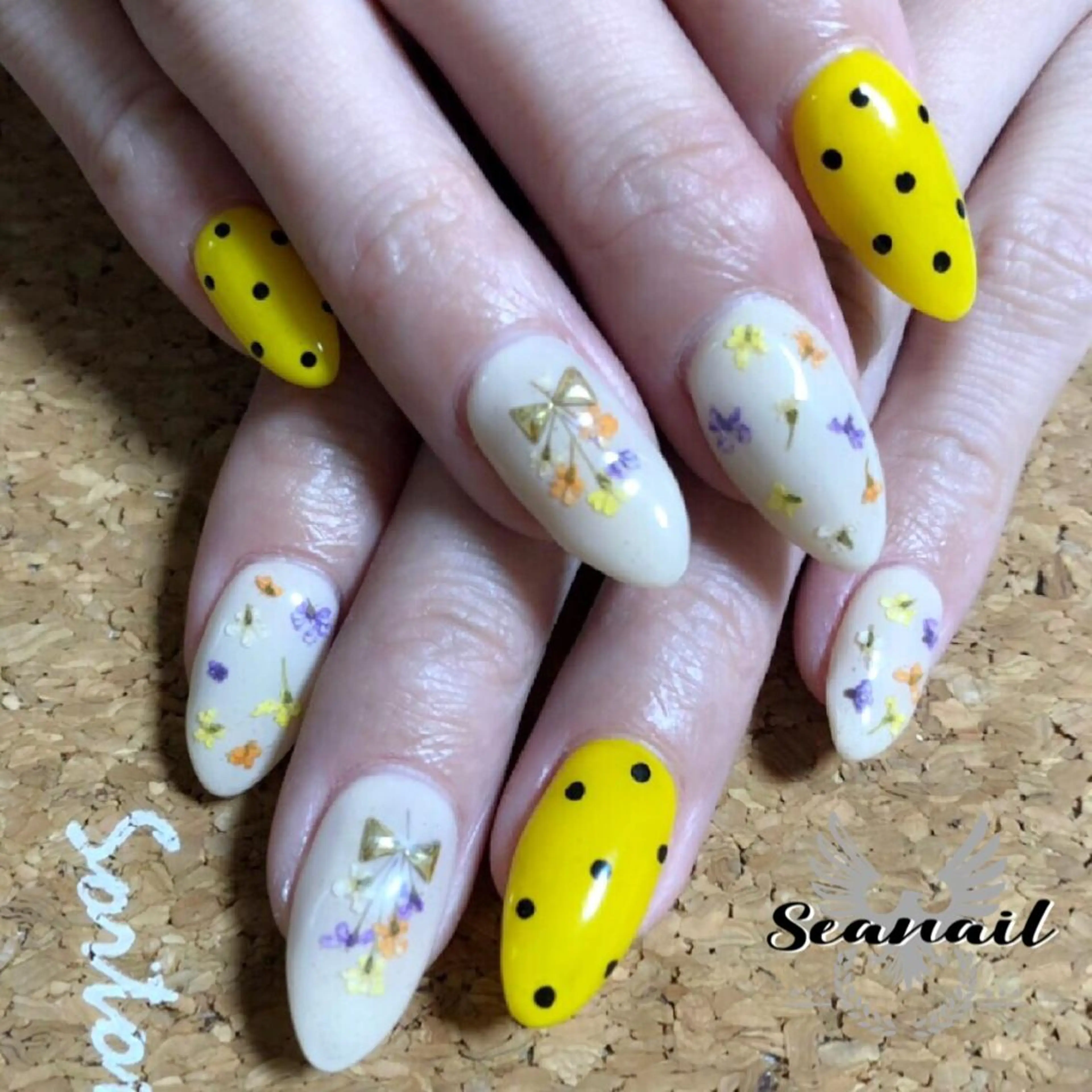 ネイル 小尾 栞のネイルデザイン
