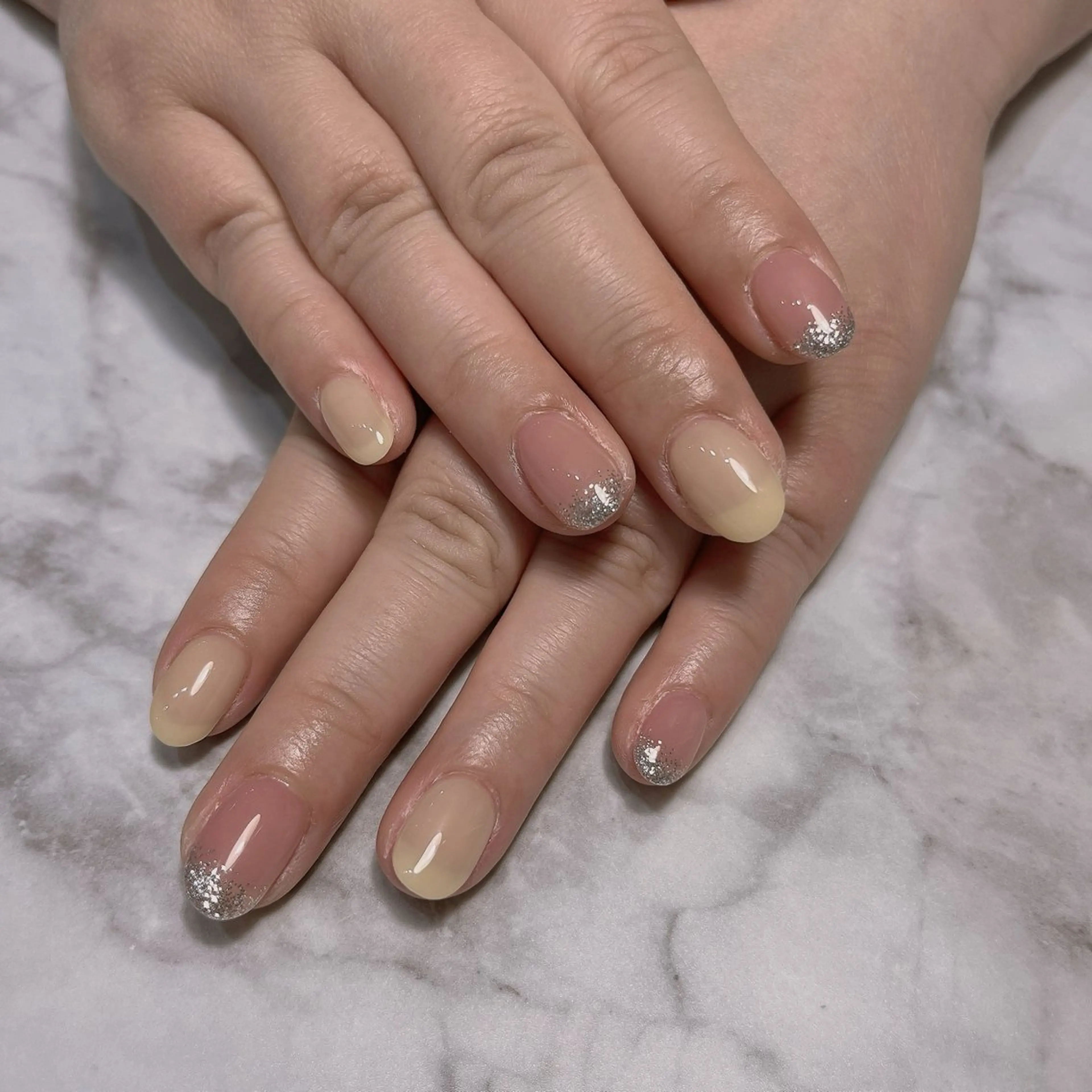 ネイル アートネイル シンプルネイル NICO Saoriのネイルデザイン