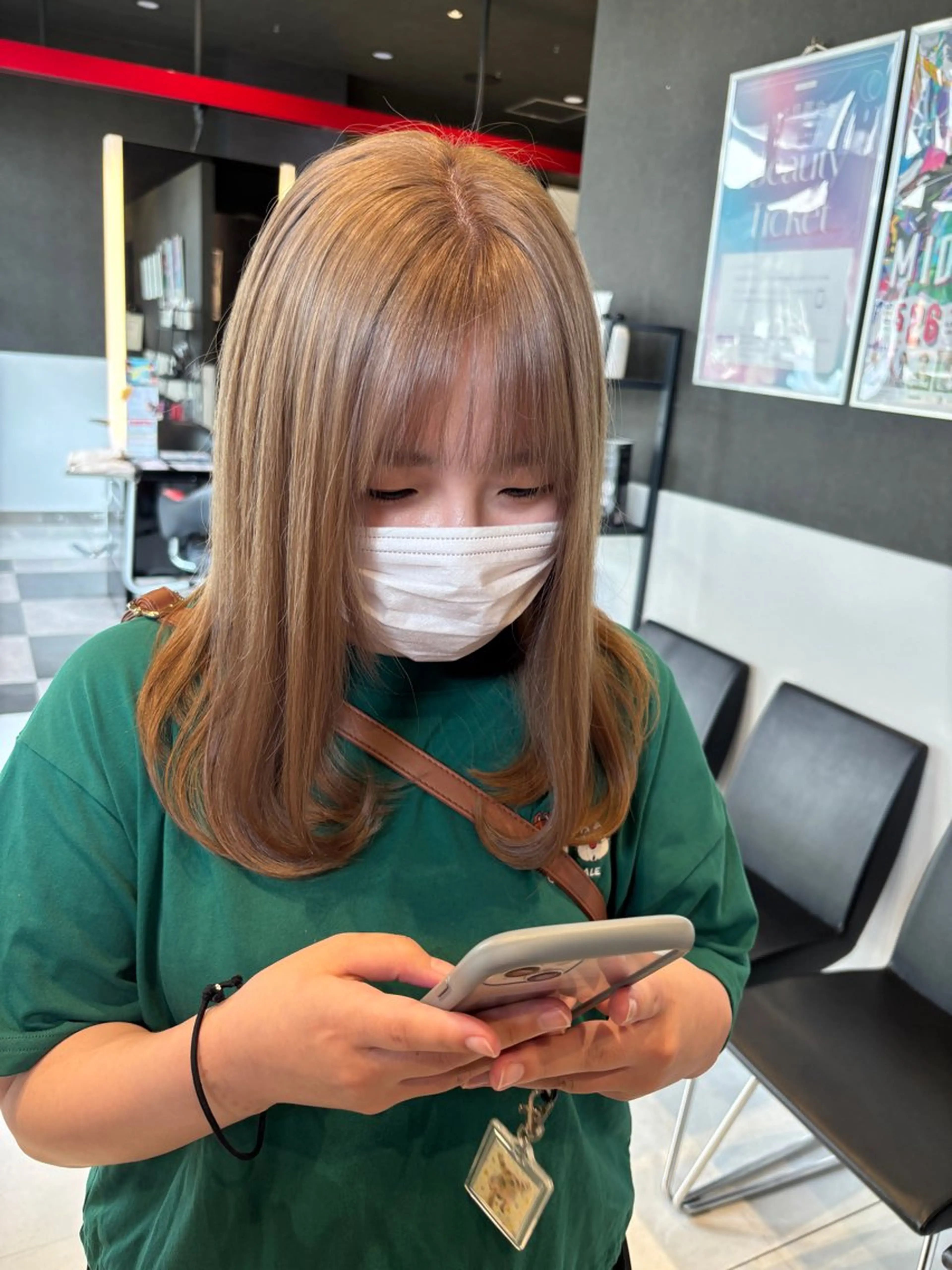 ミディアム ヘアカラー トリートメント ブリーチ/ヘアケア/ 艶髪/イギチハルのヘアスタイル