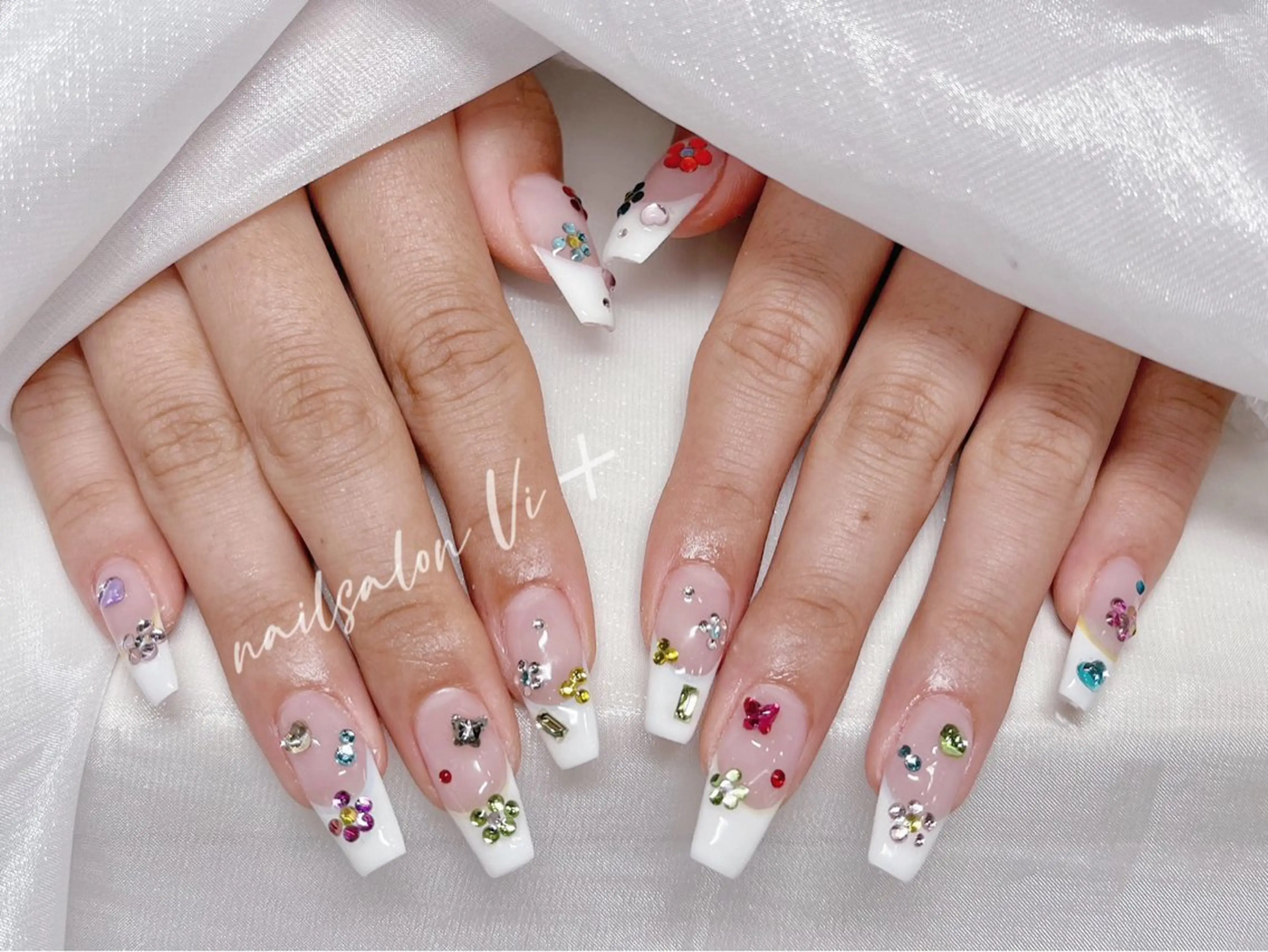 ネイル ハンドネイル ✨Nailsalon Vi+✨のネイルデザイン