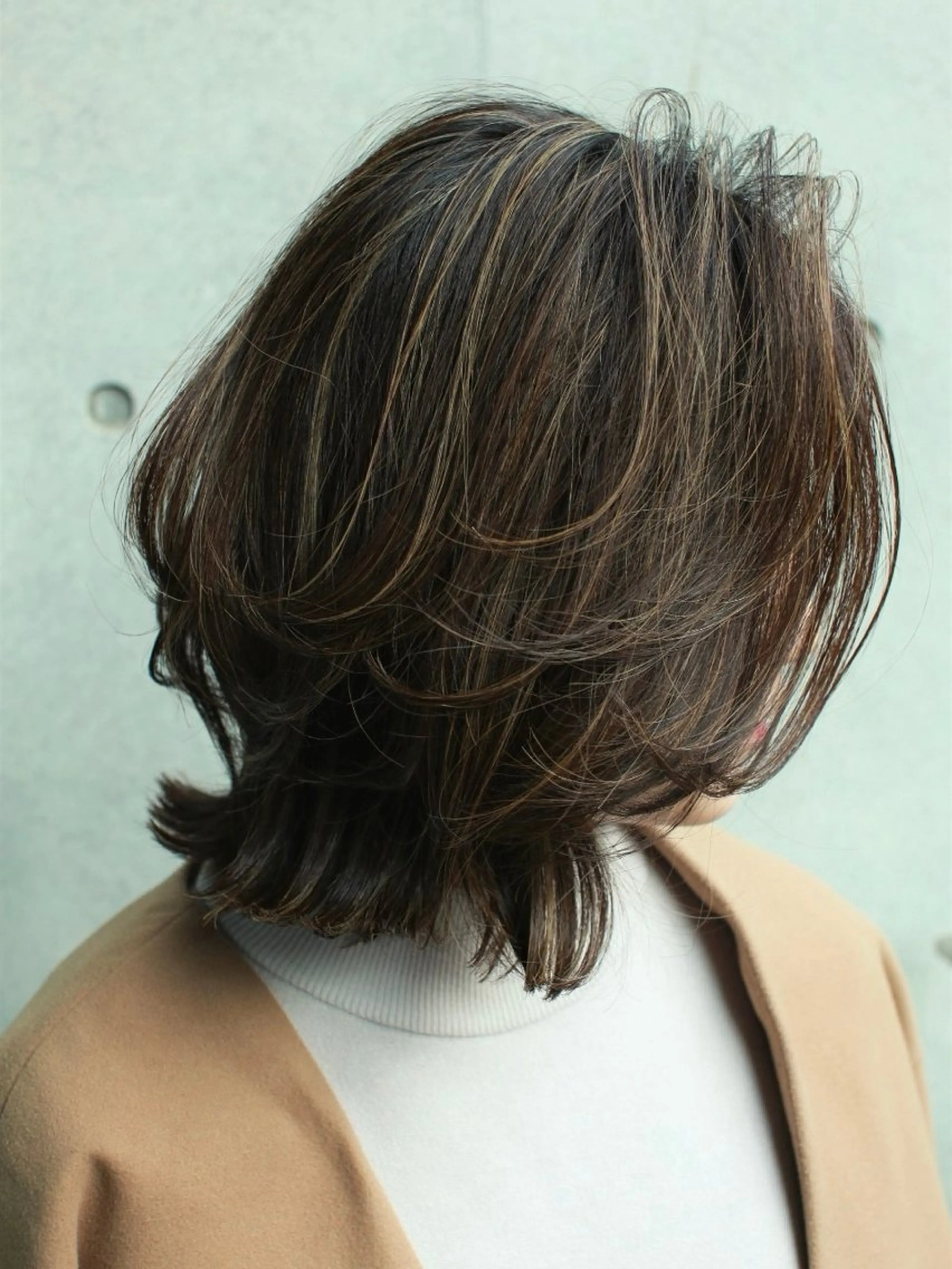 ミディアム 阪口 依美奈のヘアスタイル