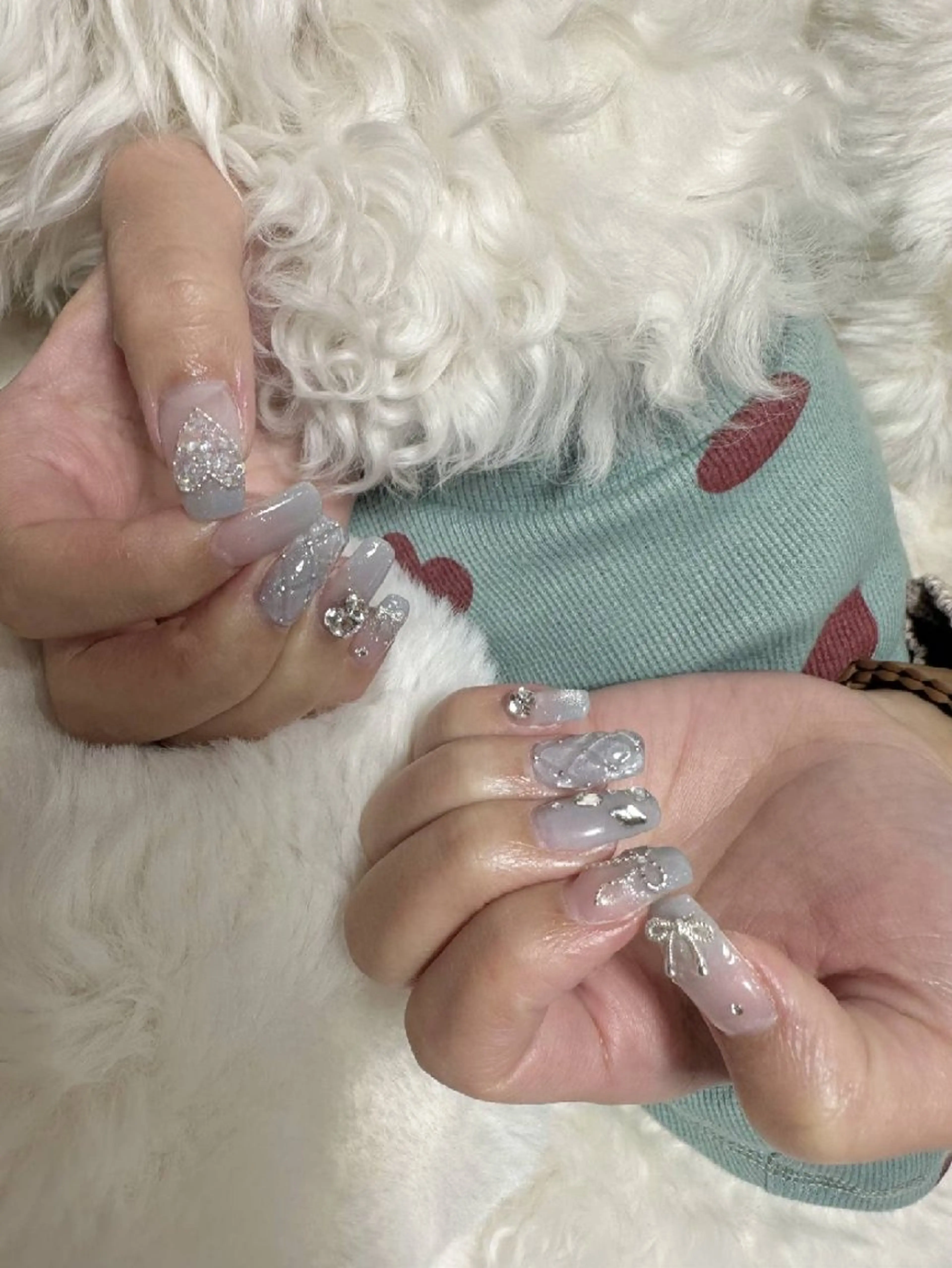 ネイル 水色 ハンドネイル ecru.所属・TAKAHASHI NANAMIのマツエク・マツパデザイン