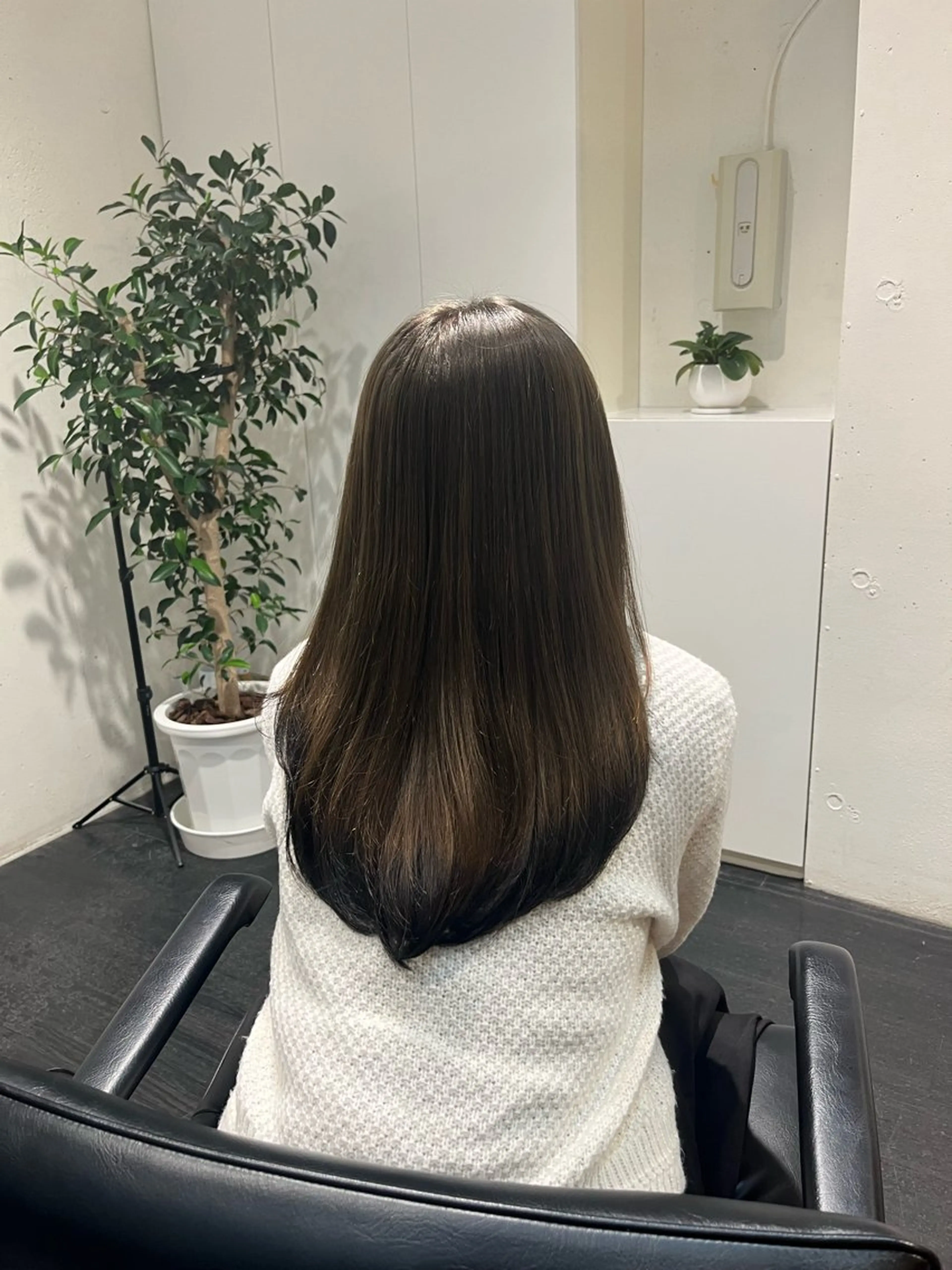 セミロング 細田 碧のヘアスタイル