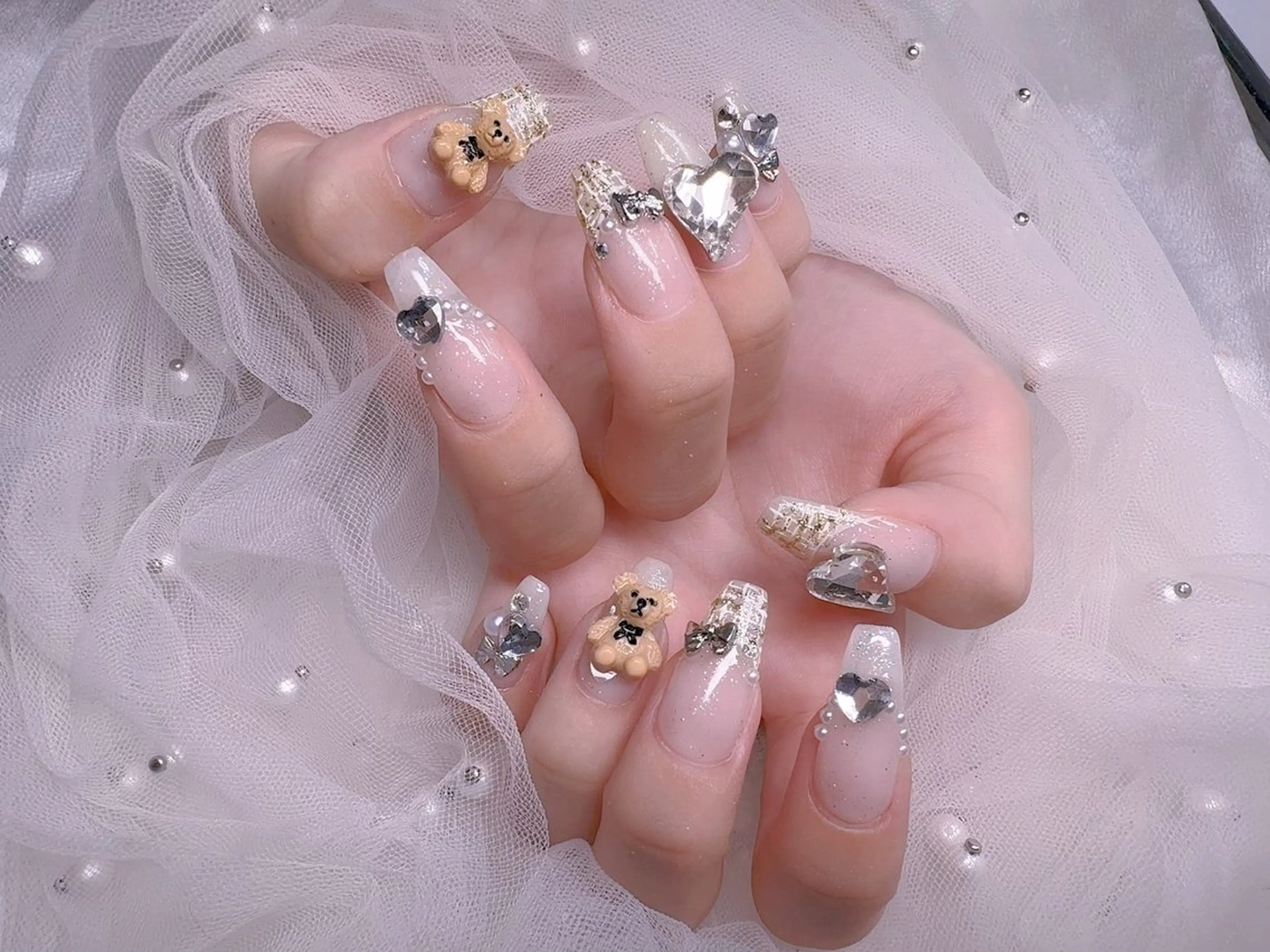 ネイル UMI ネイルサロン新宿🎀のネイルデザイン