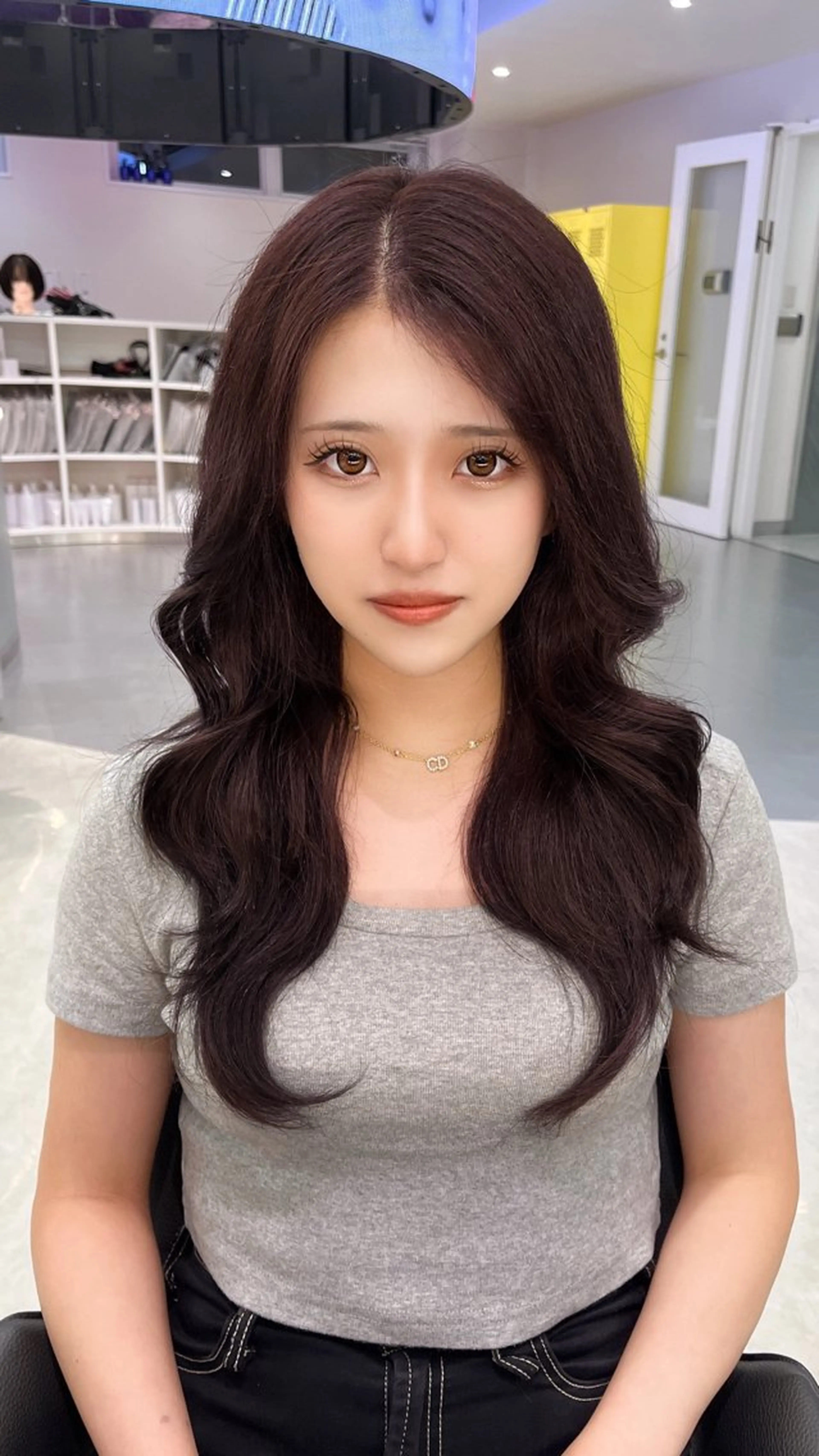 ロング ブリーチカラー うたのヘアスタイル