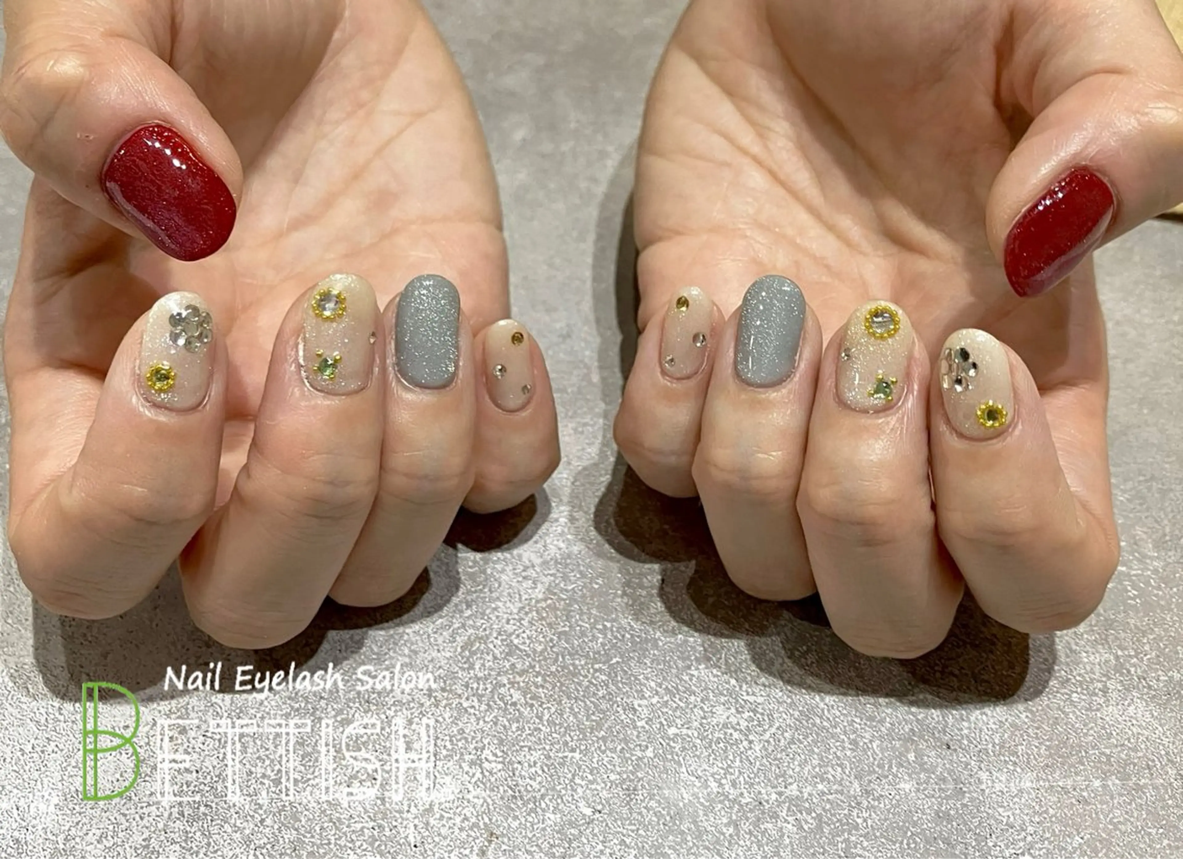 ネイル 赤色 ハンドネイル BETTISH. KUMIKO☺︎︎のネイルデザイン