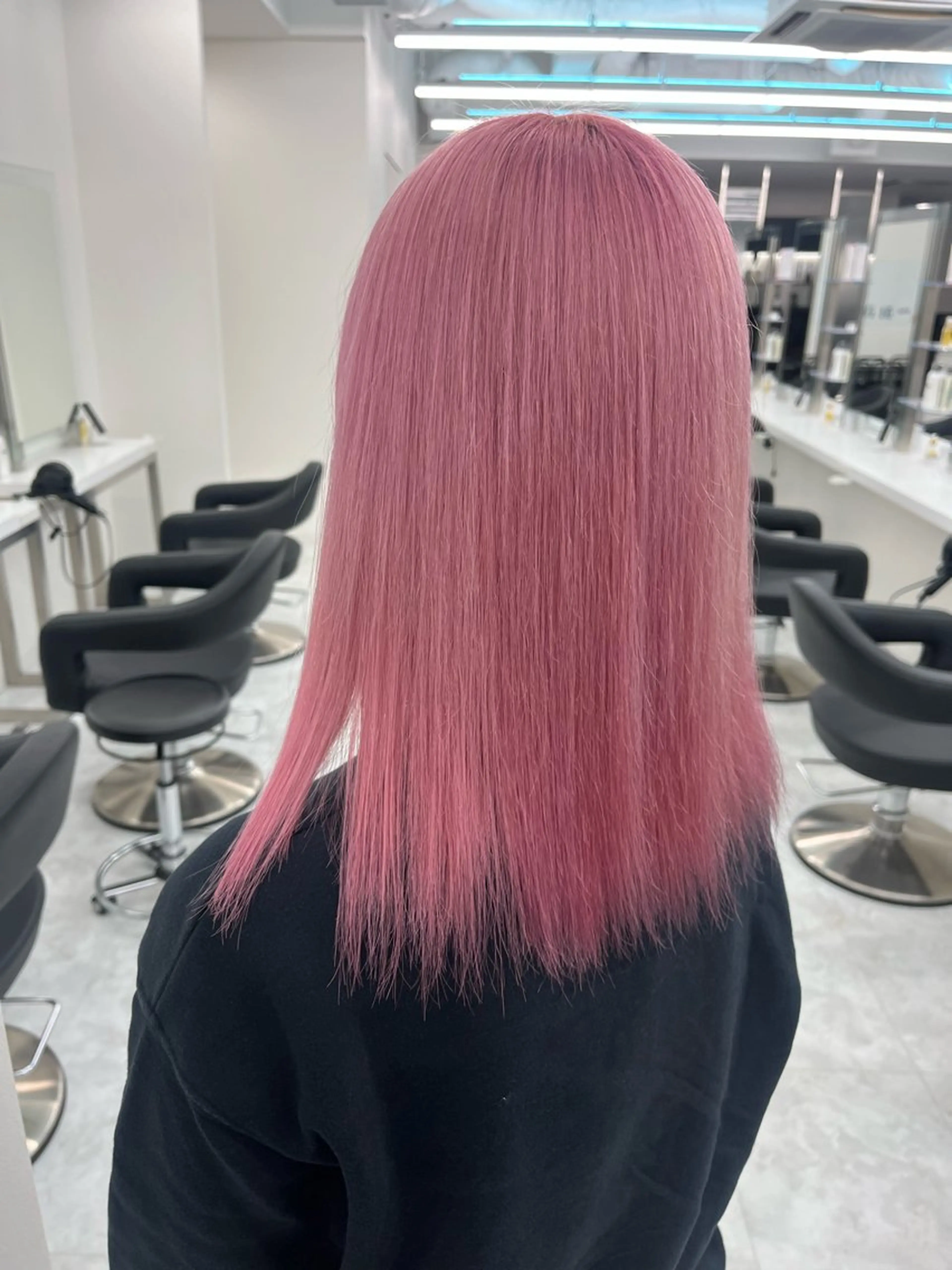 カラー ユイ☆ハイトーン ☆ブリーチデザインのヘアスタイル