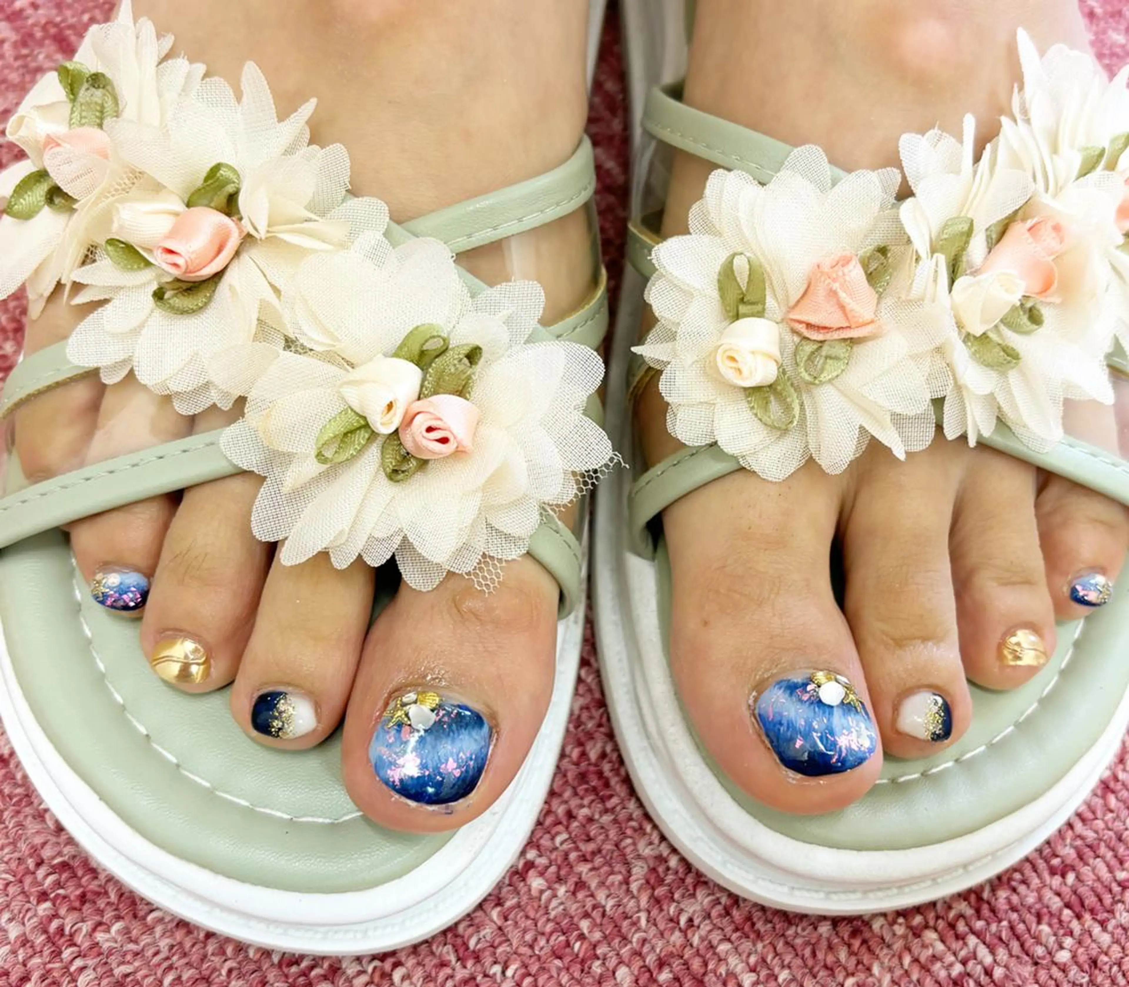 ネイル フットネイル リラネイル Aikenのネイルデザイン