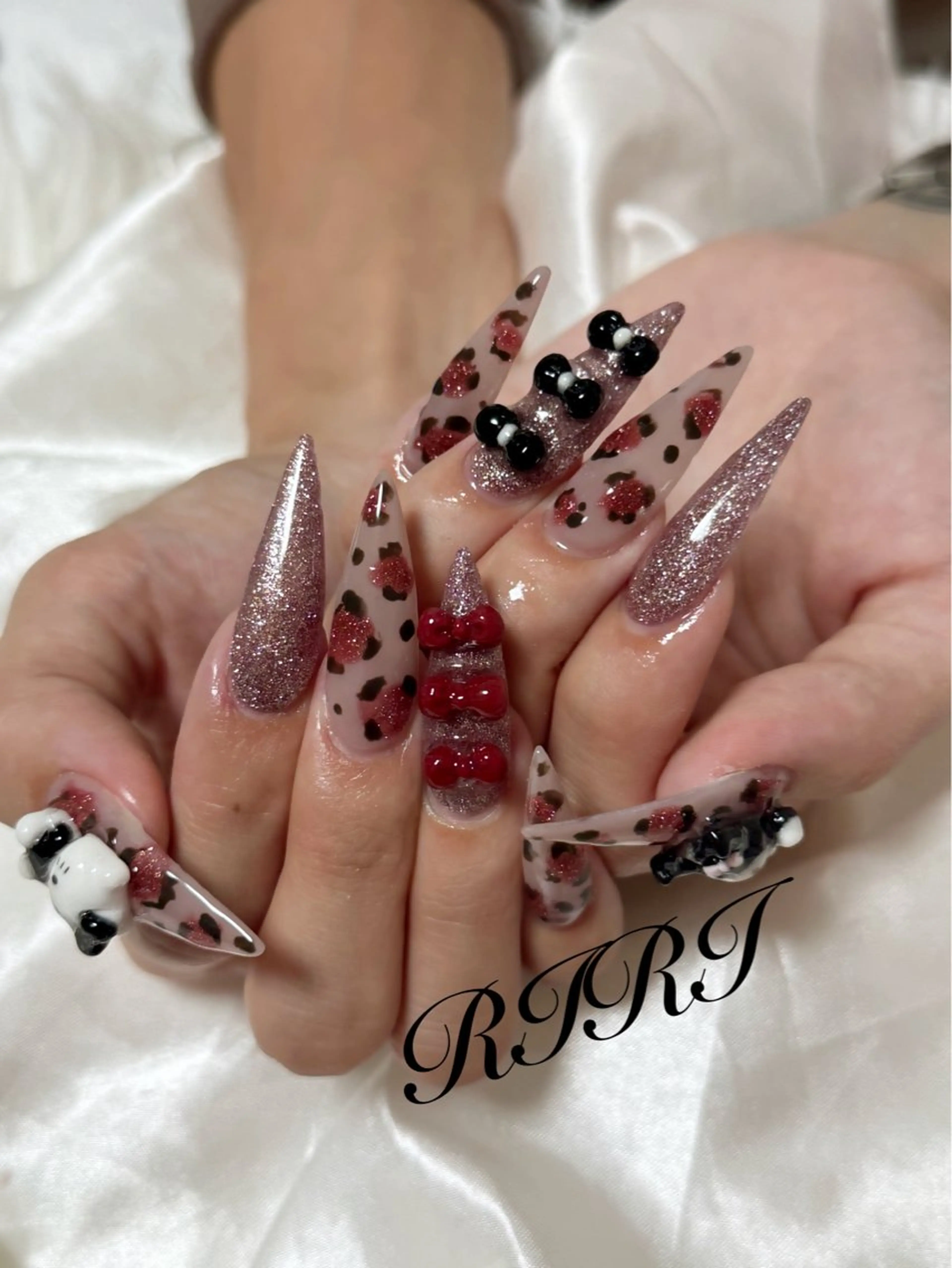 ネイル アニマル柄 ジェルネイル ロングネイル スカルプネイル シンプルネイル ハンドネイル riri オーナーのネイルデザイン