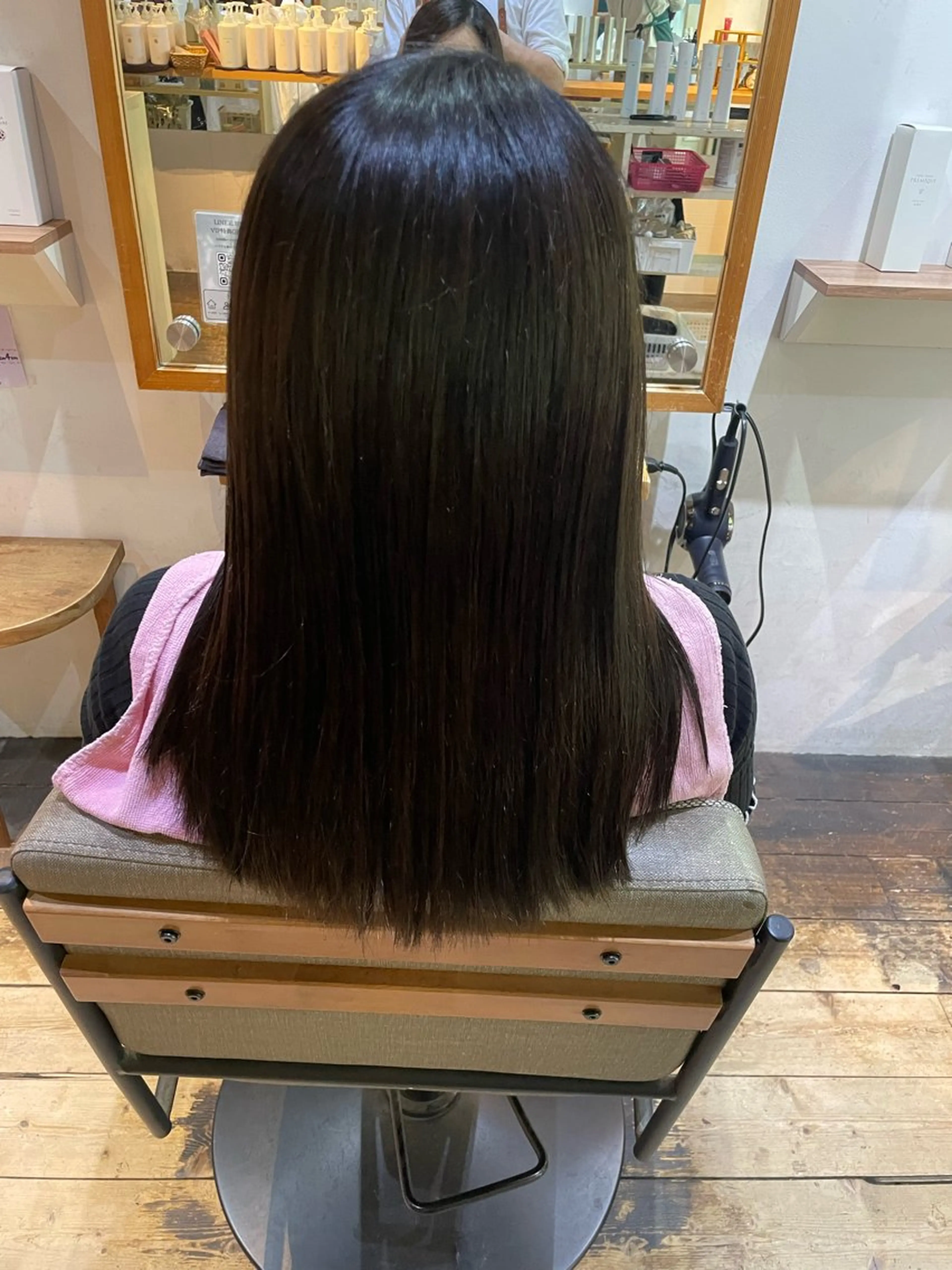 カラー 脇 麻紘のヘアスタイル