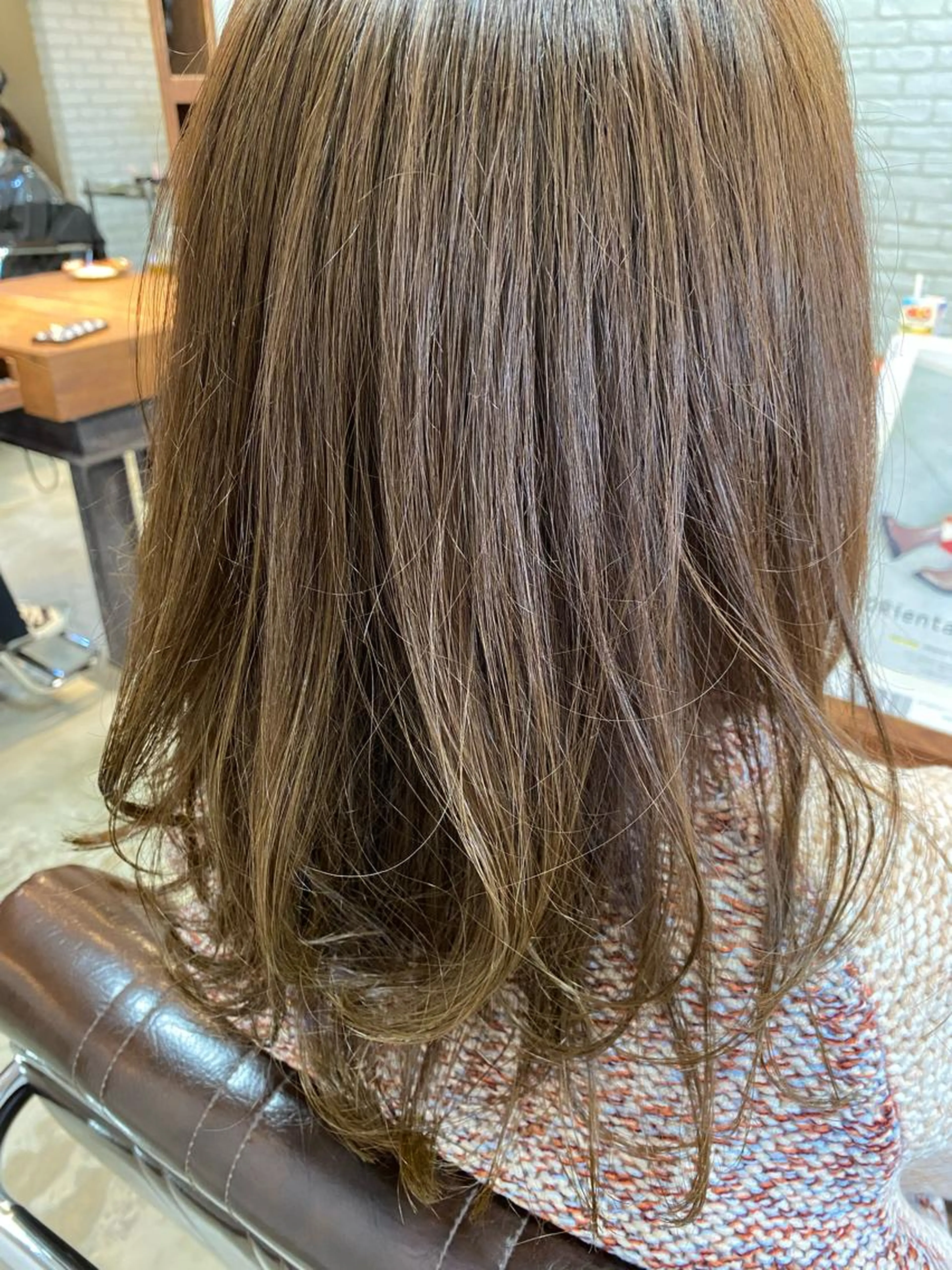 ✨レイヤーカット+炭酸カラー+うるつやトリートメント✨の写真