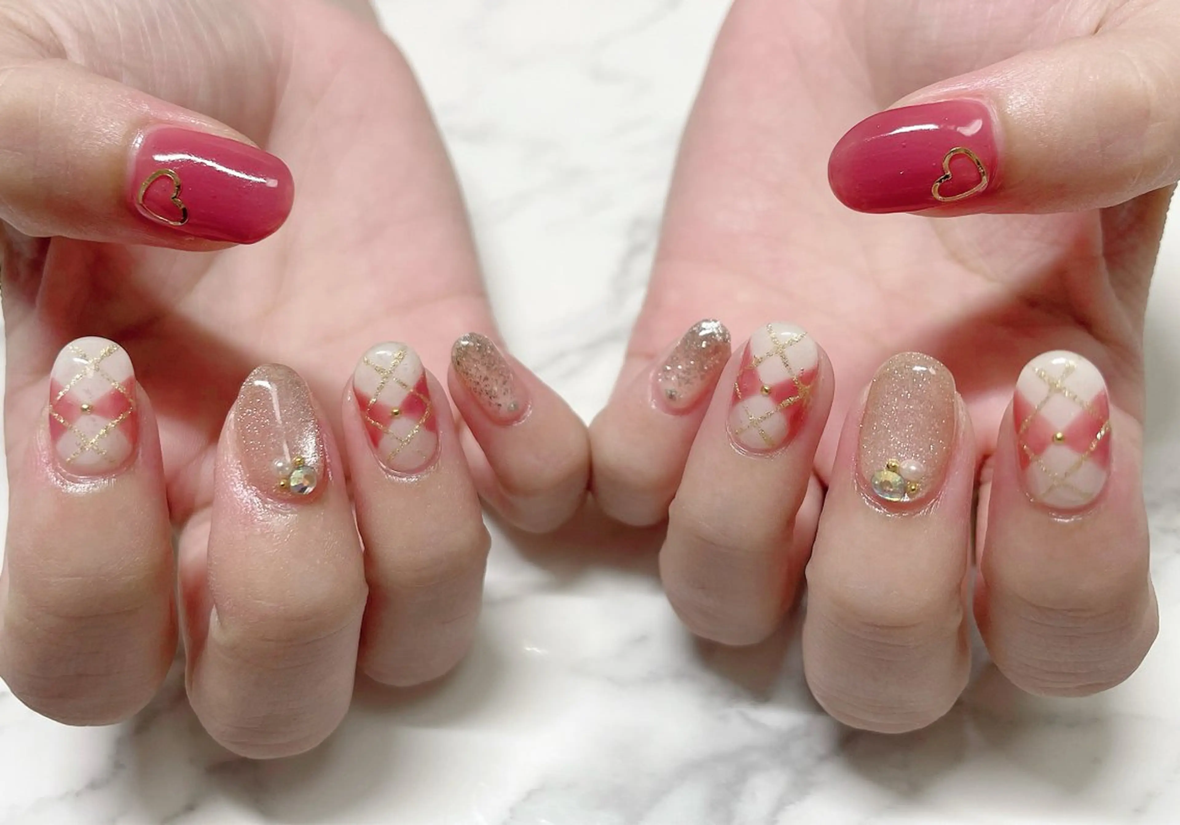 ネイル ハンドネイル 〜 R〜 プライベートサロンのネイルデザイン