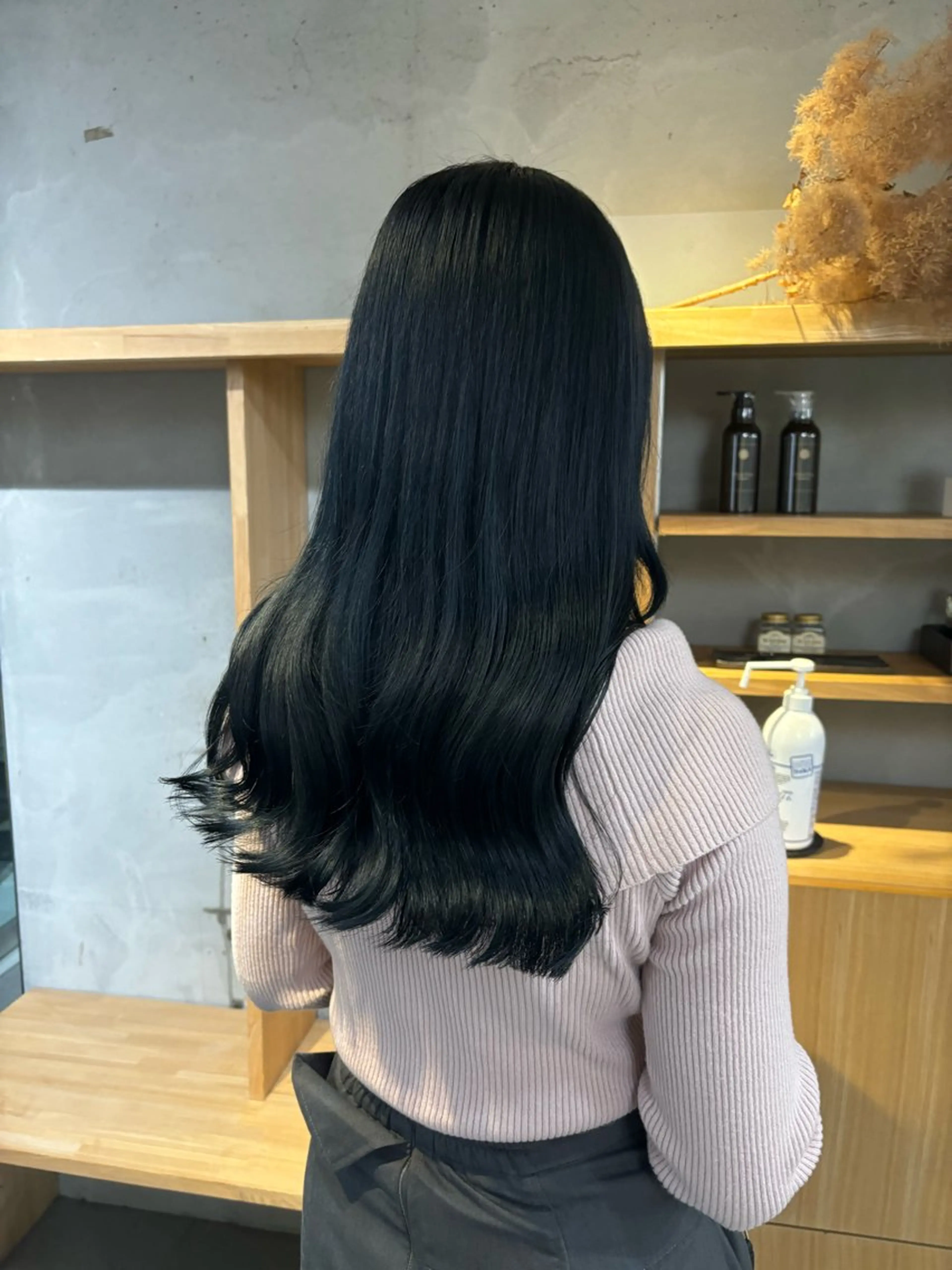 ロング Ashe　oleng所属・オモヤ ウタノのヘアスタイル