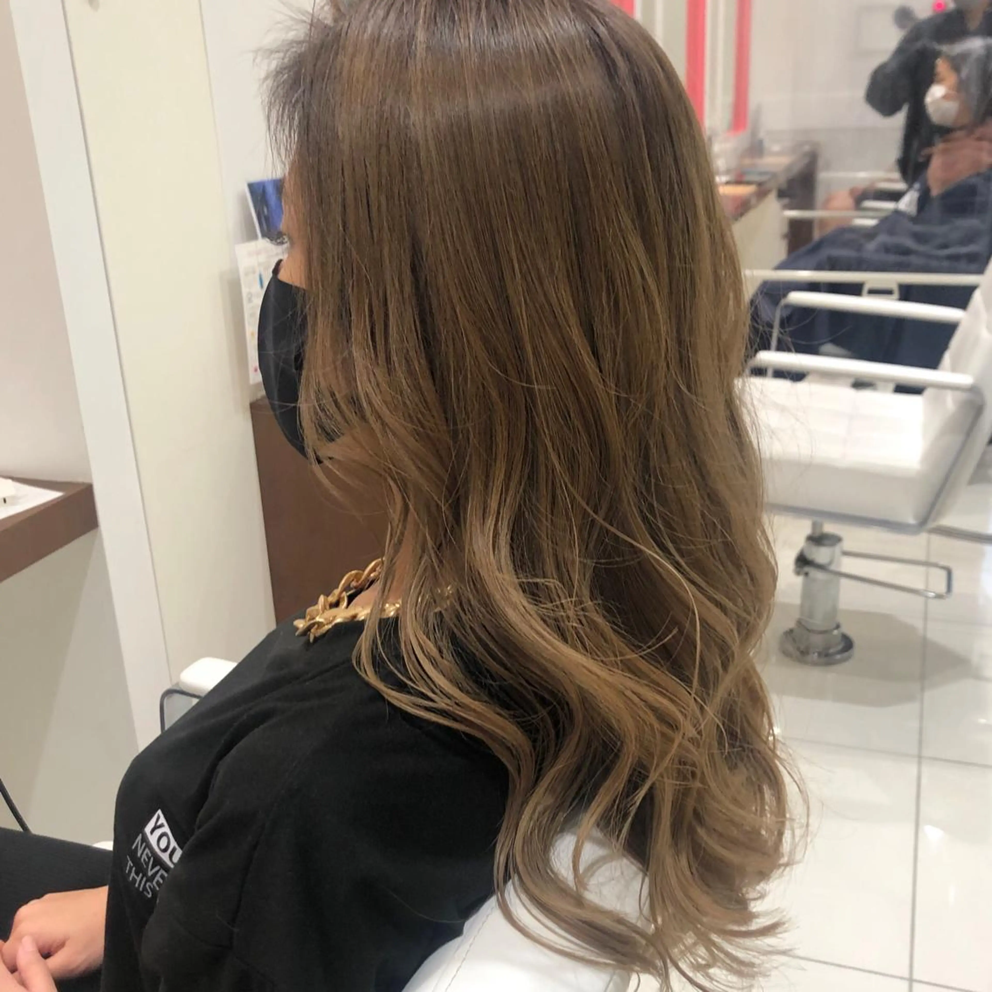 ロング カラー HOLON池袋所属・ウルフカット ハッシュカット/七海のヘアスタイル