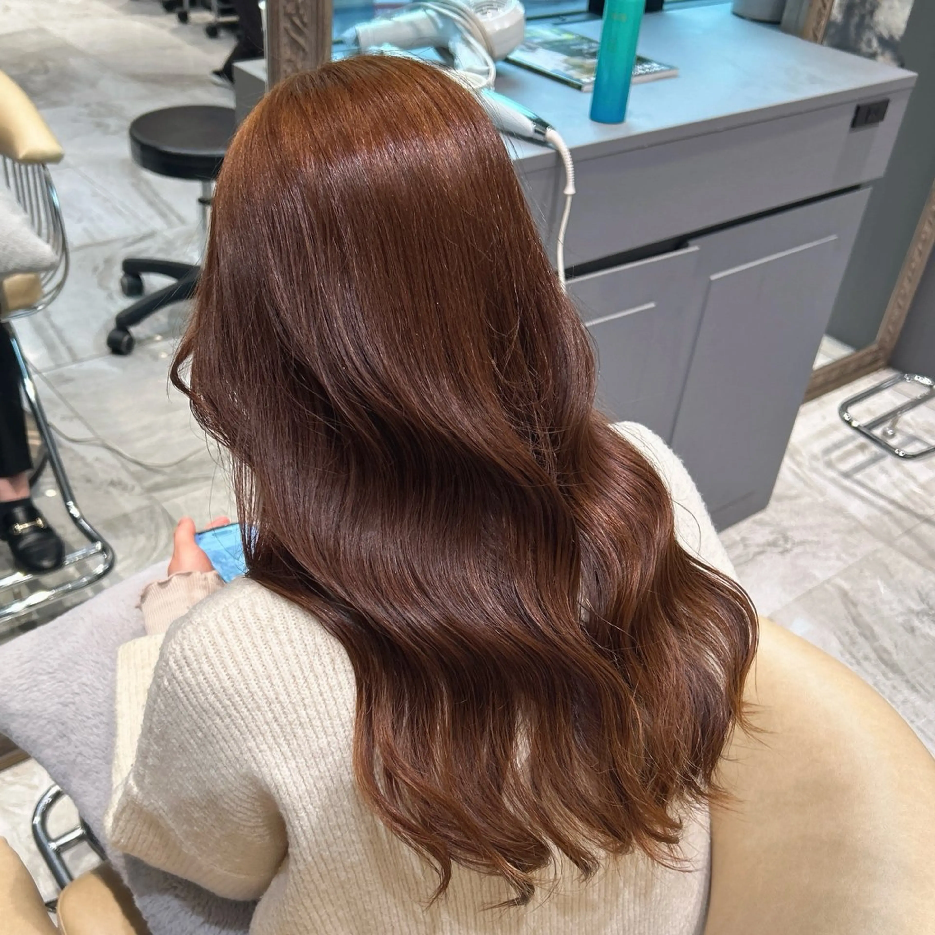 ロング カラー ベージュカラー 🥇KEN /レイヤー/艶カラーのヘアスタイル