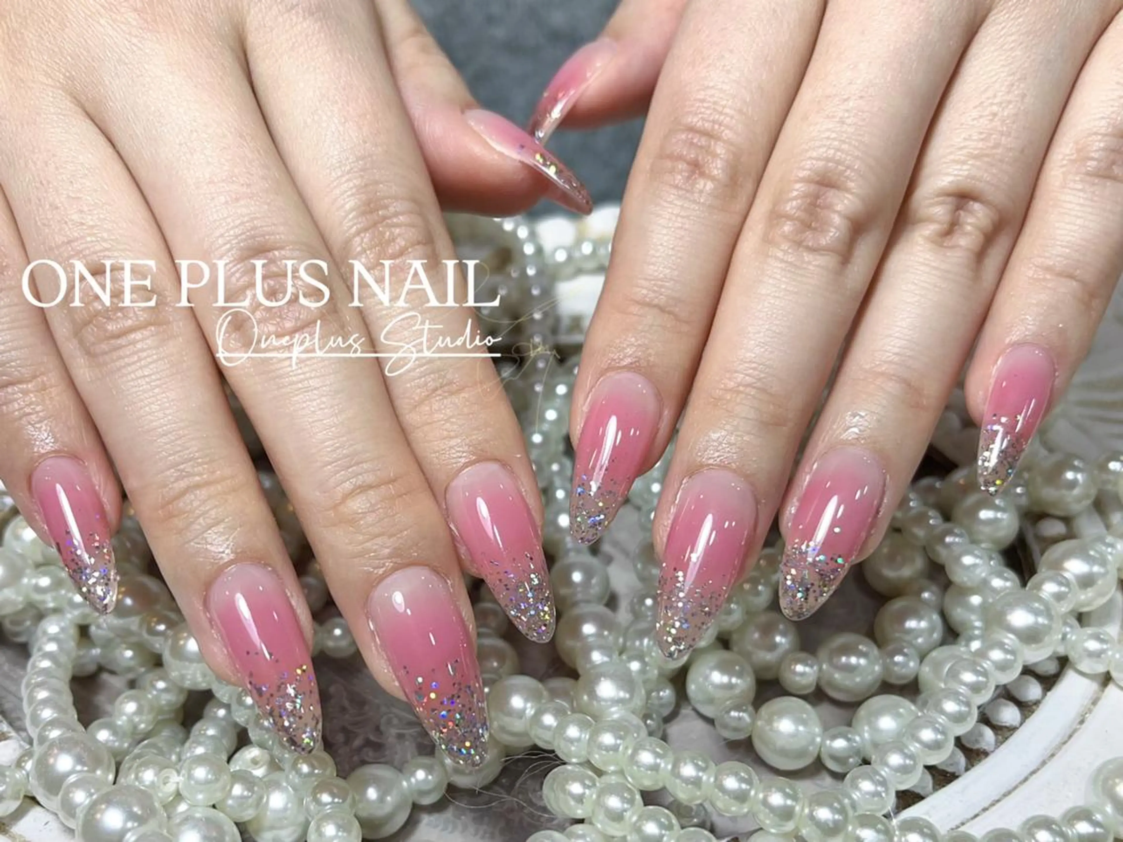 ネイル アートネイル オーロラネイル ガーリー キラキラネイル 韓国ネイル One plus StudioNailのネイルデザイン