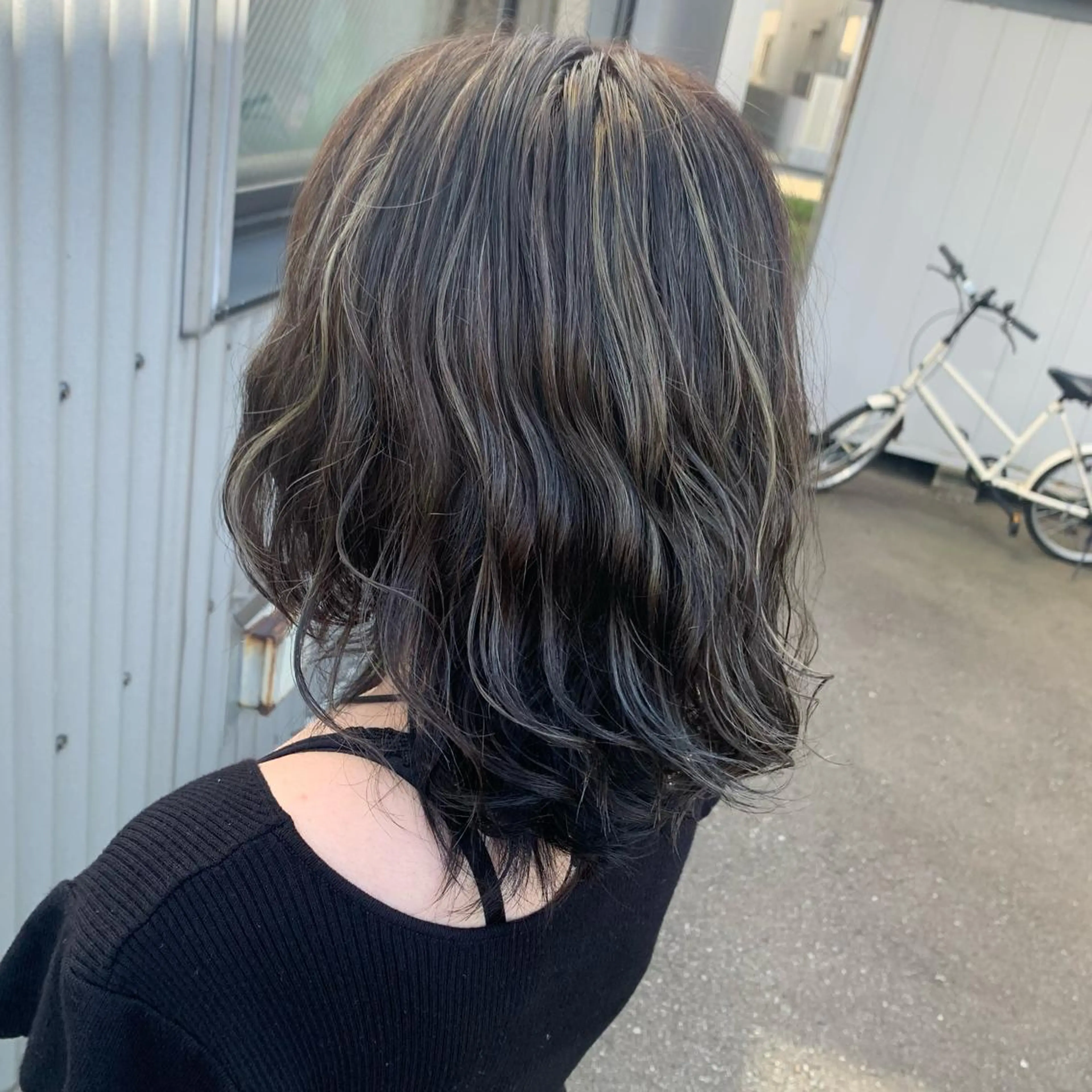 カラー newi TATSUのヘアスタイル